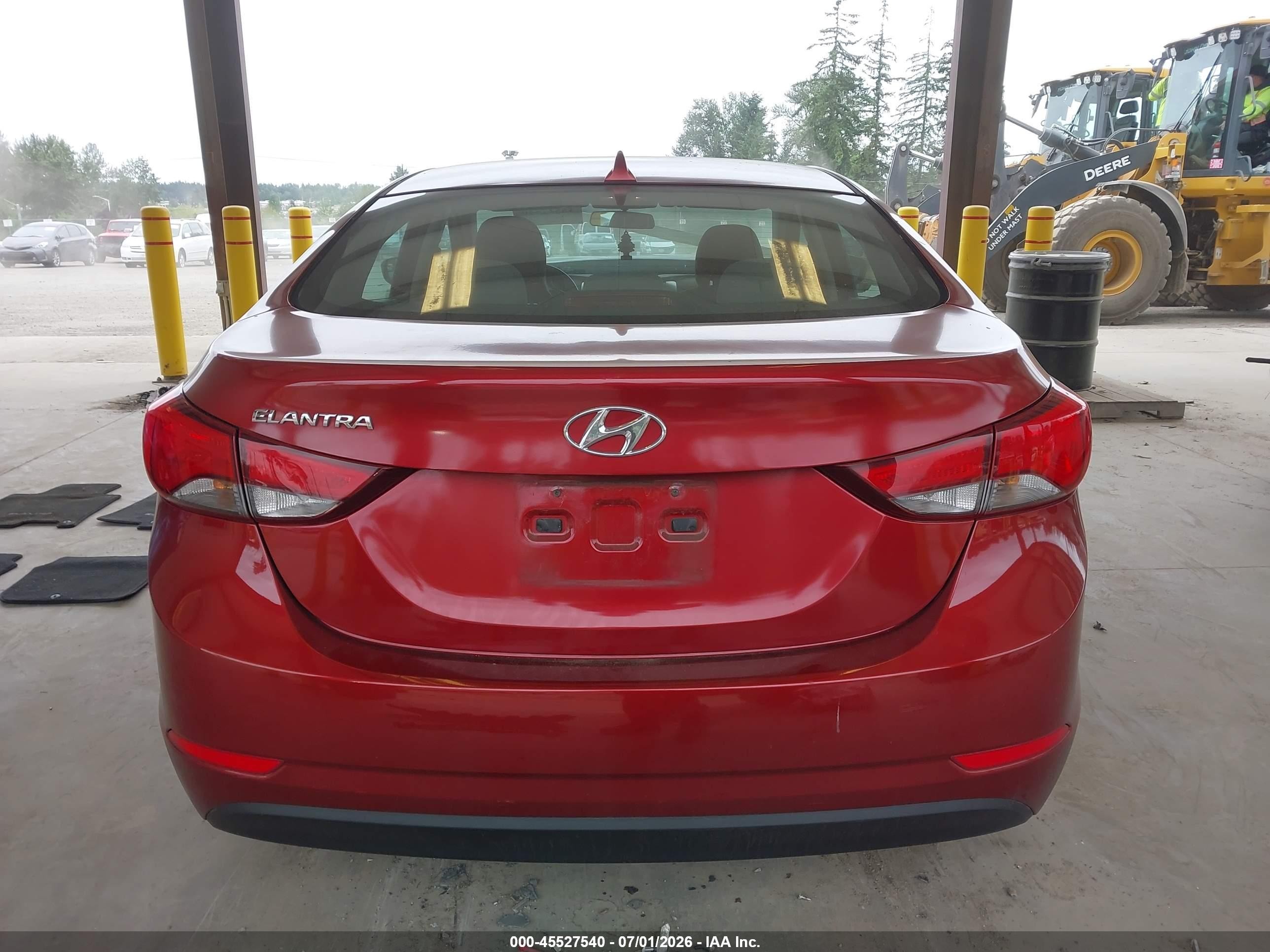 2015 Hyundai Elantra Se Red vin: 5NPDH4AEXFH645715