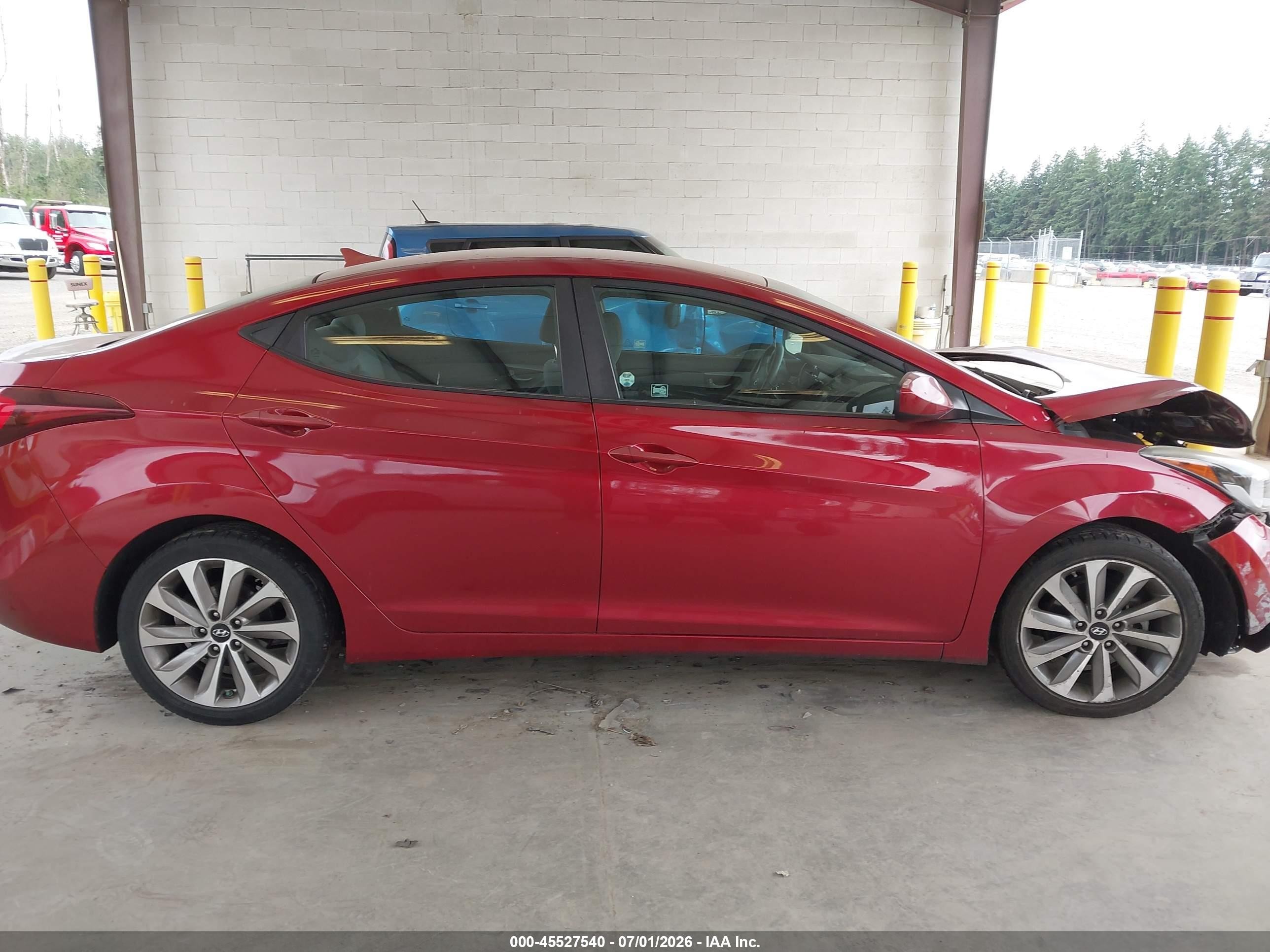 2015 Hyundai Elantra Se Red vin: 5NPDH4AEXFH645715