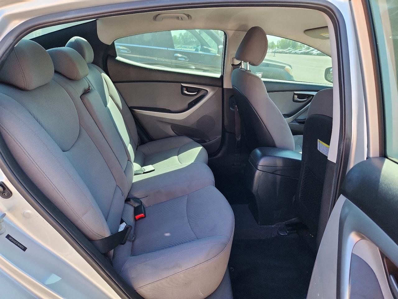 2015 Hyundai Elantra Se Silver vin: 5NPDH4AEXFH646055