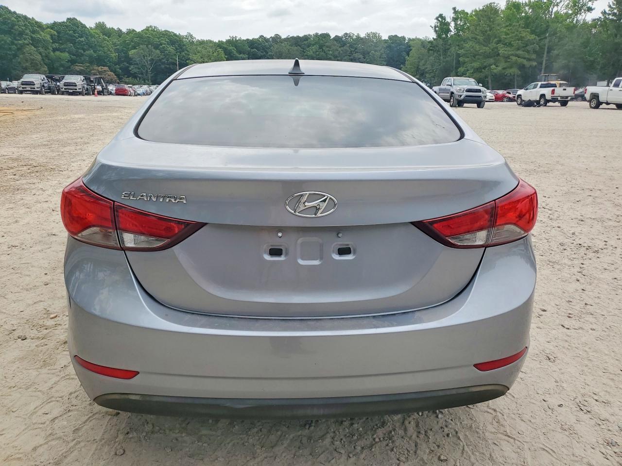 2015 Hyundai Elantra Se Gray vin: 5NPDH4AEXFH647125
