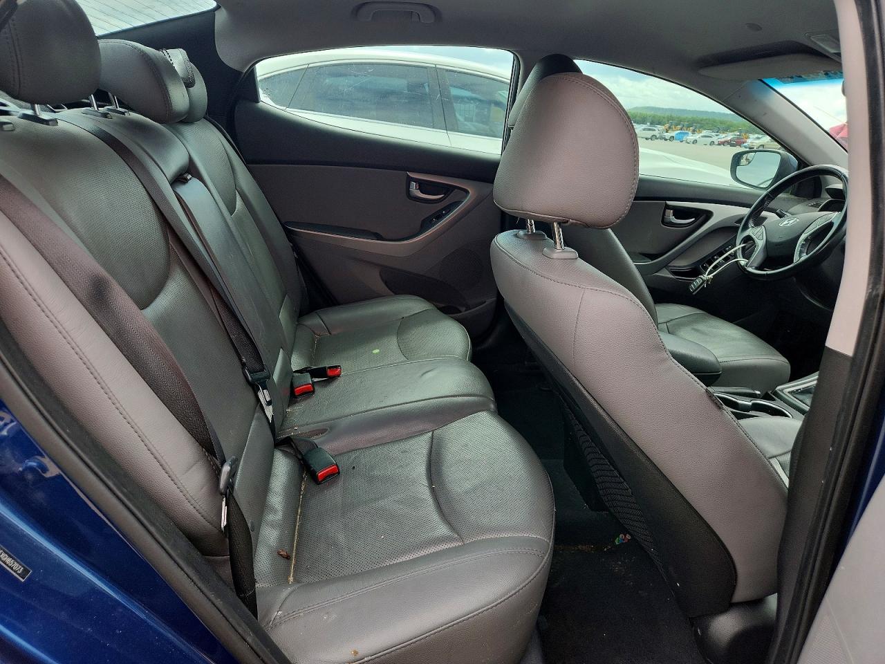 2016 Hyun Elantra Blue vin: 5NPDH4AEXGH657073