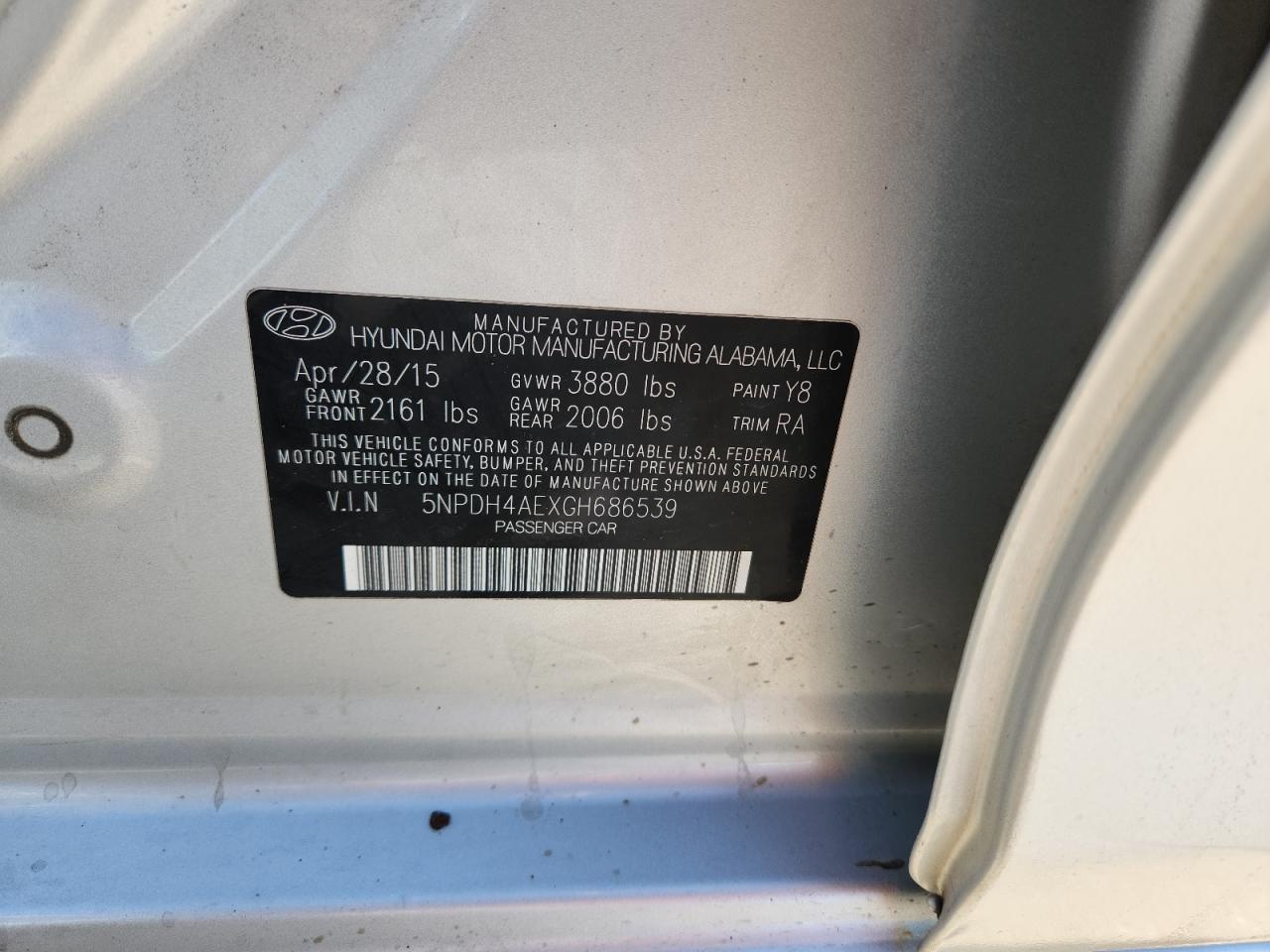 2016 Hyundai Elantra Silver vin: 5NPDH4AEXGH686539