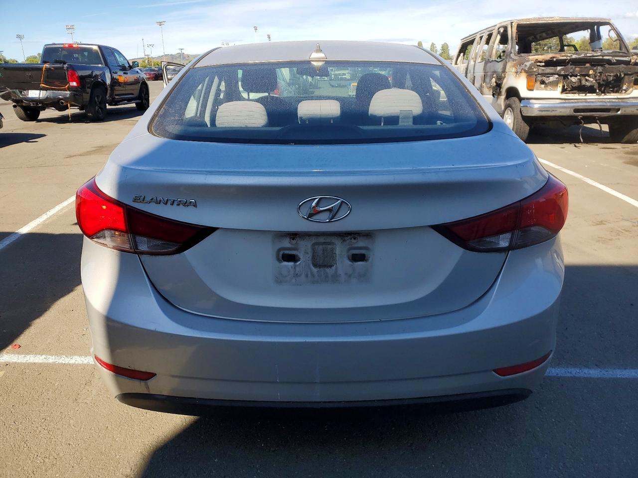 2016 Hyundai Elantra Se Silver vin: 5NPDH4AEXGH692115