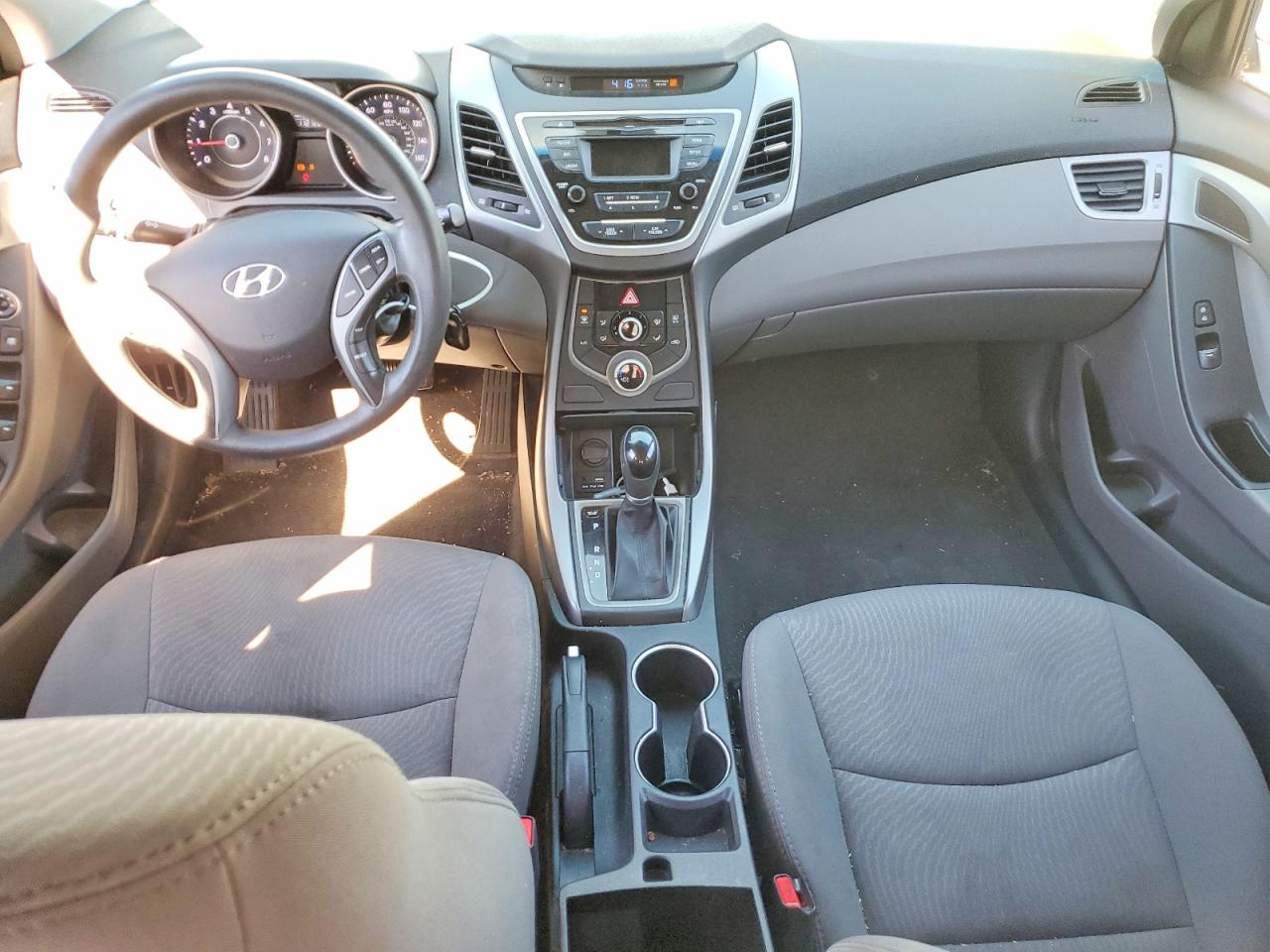 2016 Hyundai Elantra Se Silver vin: 5NPDH4AEXGH692115