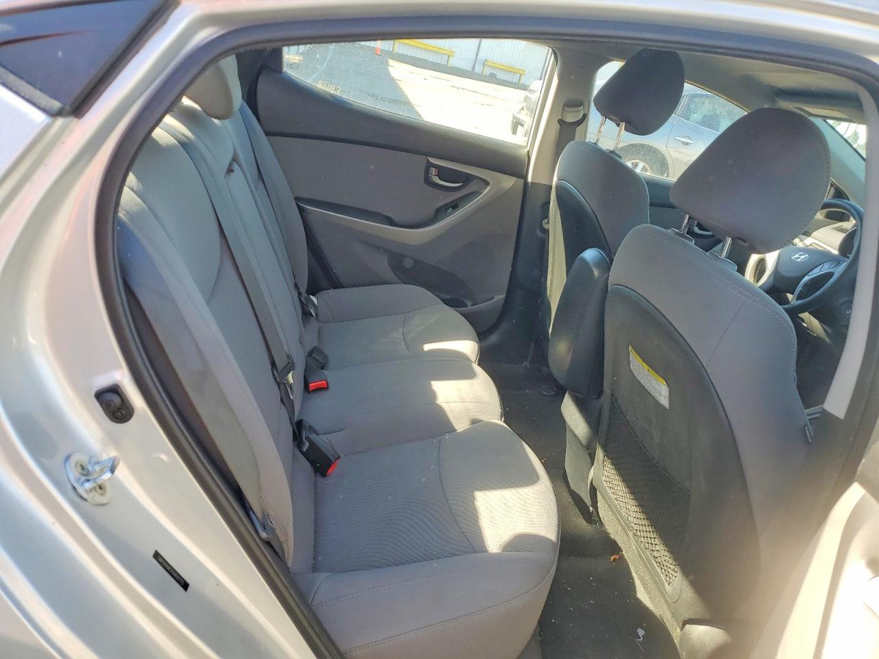 2016 Hyundai Elantra Se Silver vin: 5NPDH4AEXGH692115