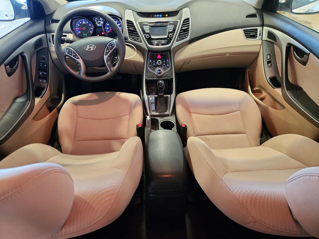 2016 Hyundai Elantra Se White vin: 5NPDH4AEXGH788696