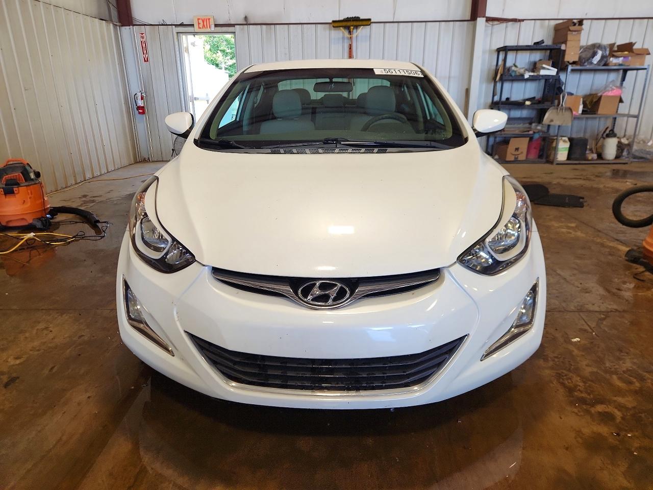 2016 Hyundai Elantra Se White vin: 5NPDH4AEXGH788696