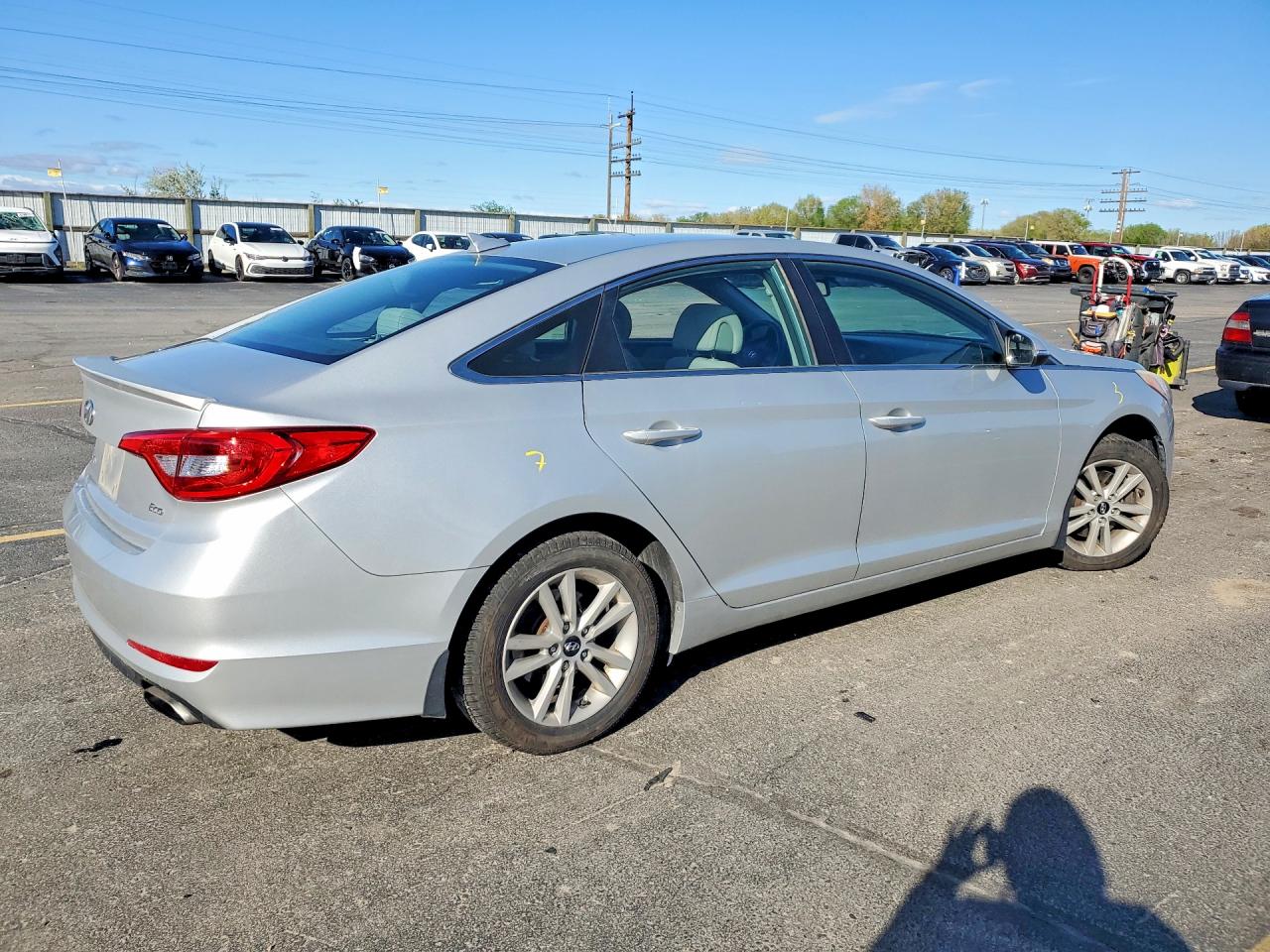2015 Hyundai Sonata Silver vin: 5NPE24AA0FH147462