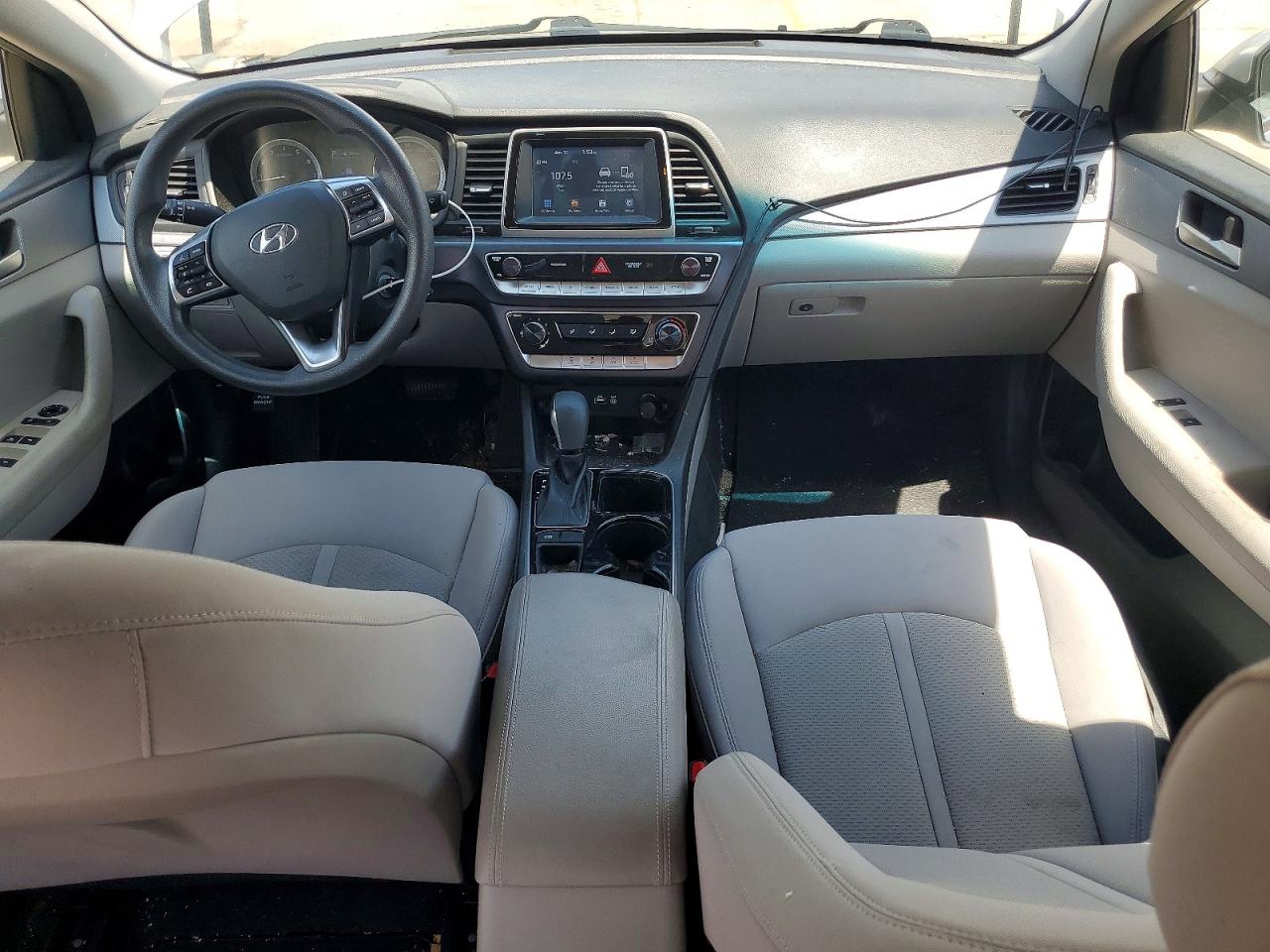 2018 Hyundai Sonata Eco Silver vin: 5NPE24AA0JH699097