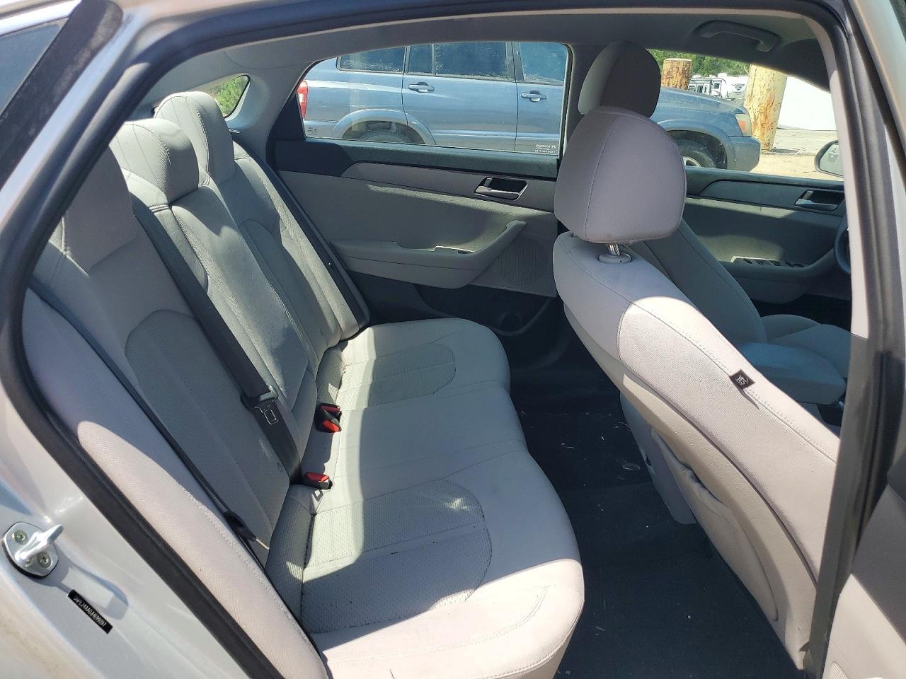 2018 Hyundai Sonata Eco Silver vin: 5NPE24AA0JH699097
