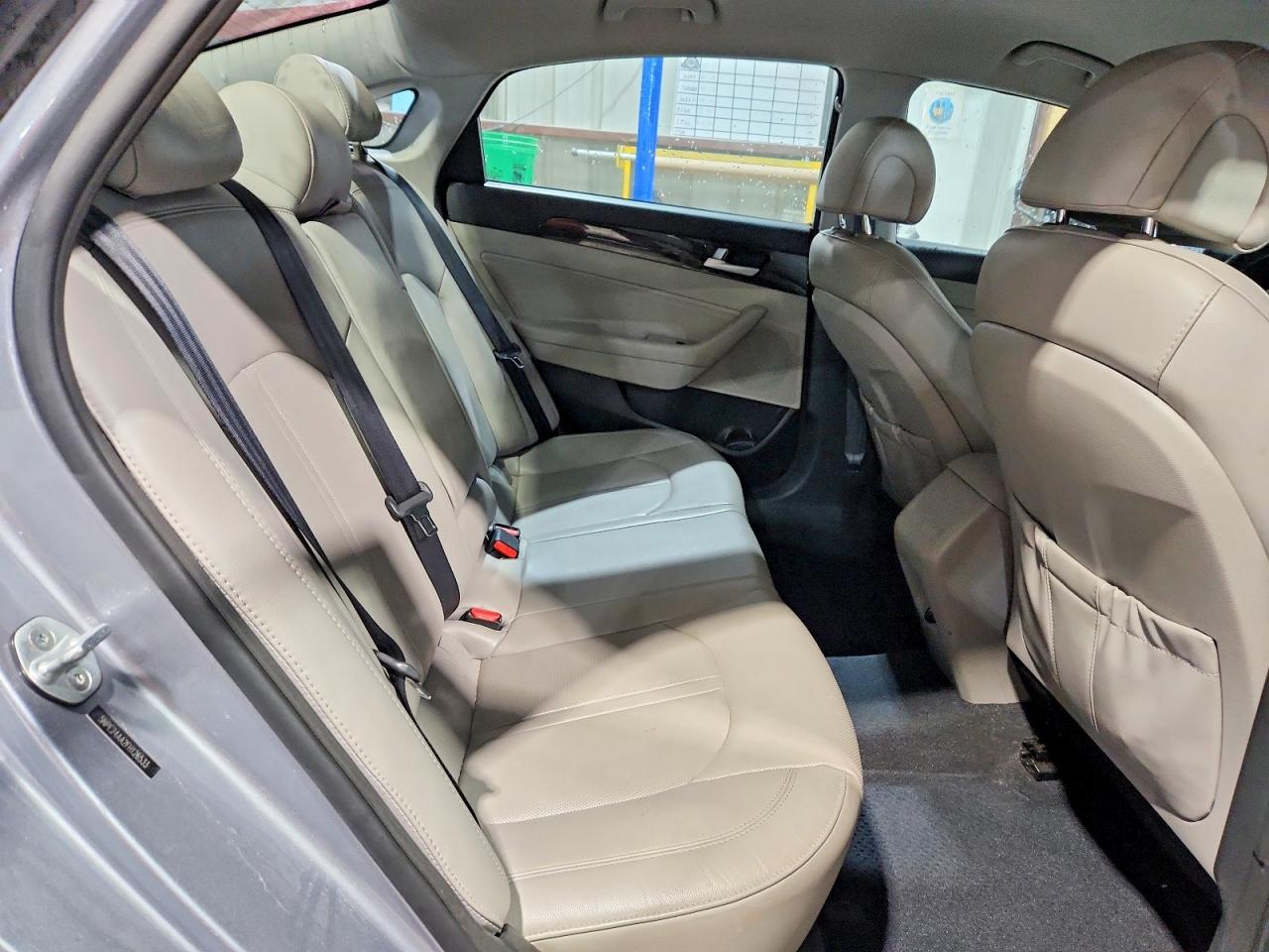 2015 Hyundai Sonata Eco Silver vin: 5NPE24AA2FH126533