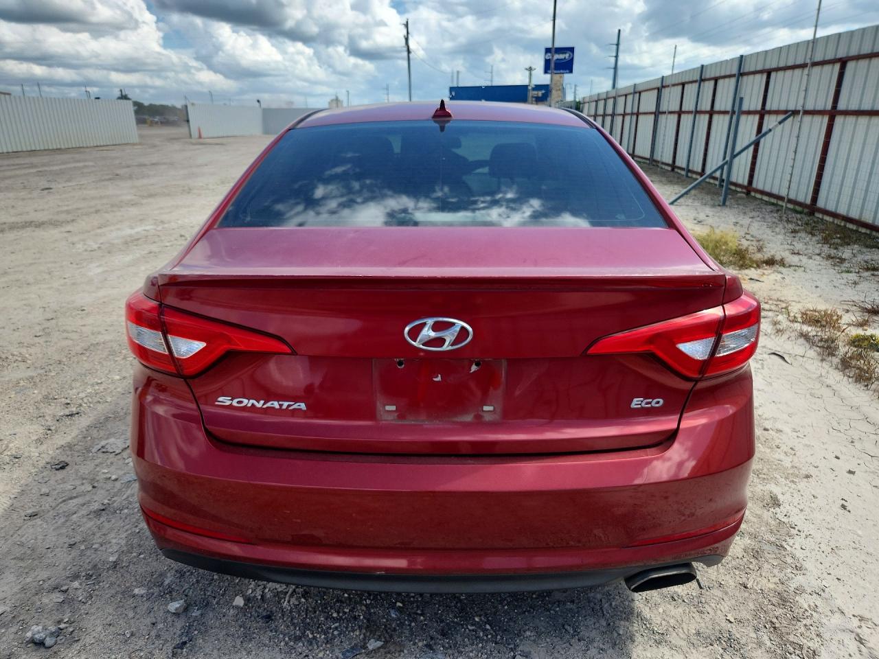 2015 Hyundai Sonata Eco Burgundy vin: 5NPE24AA5FH129653