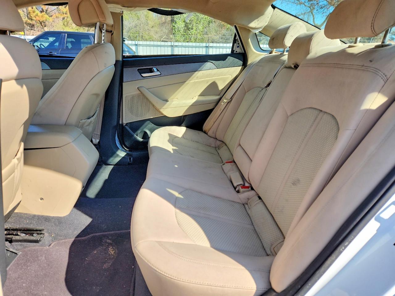 2015 Hyundai Sonata White vin: 5NPE24AA6FH139530