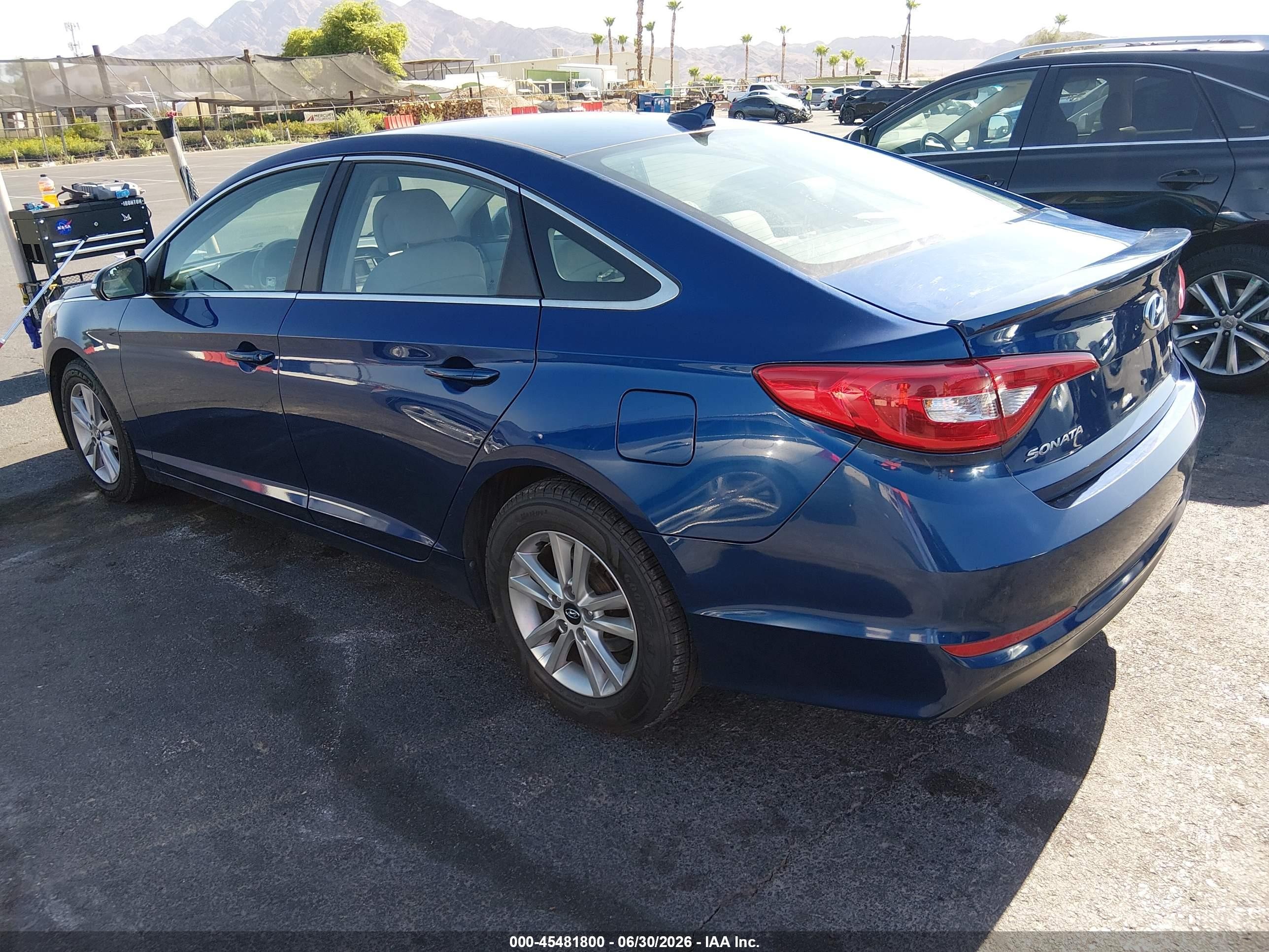 2015 Hyundai Sonata Eco Blue vin: 5NPE24AA9FH242652