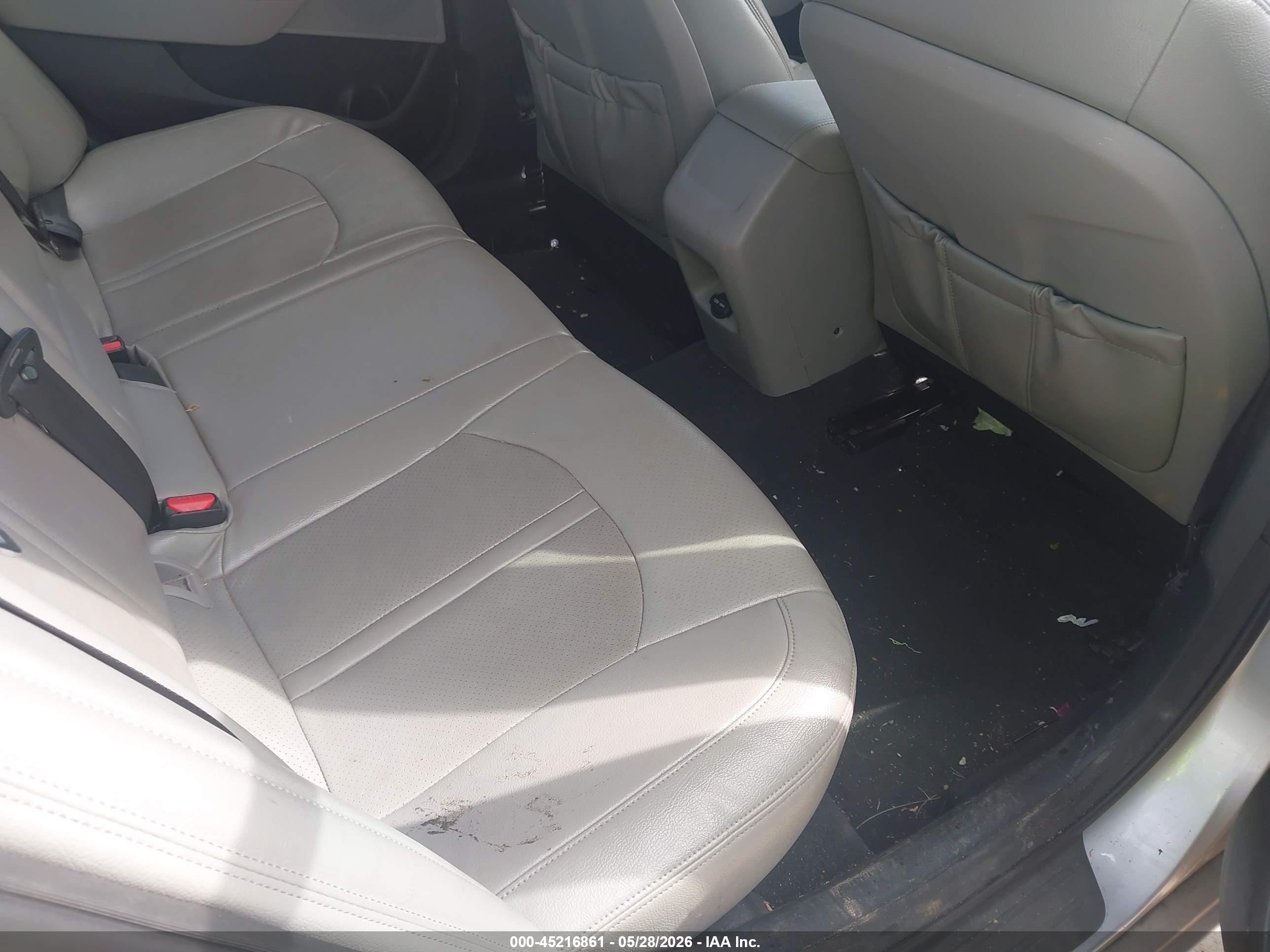 2015 Hyundai Sonata Eco Silver vin: 5NPE24AAXFH127526