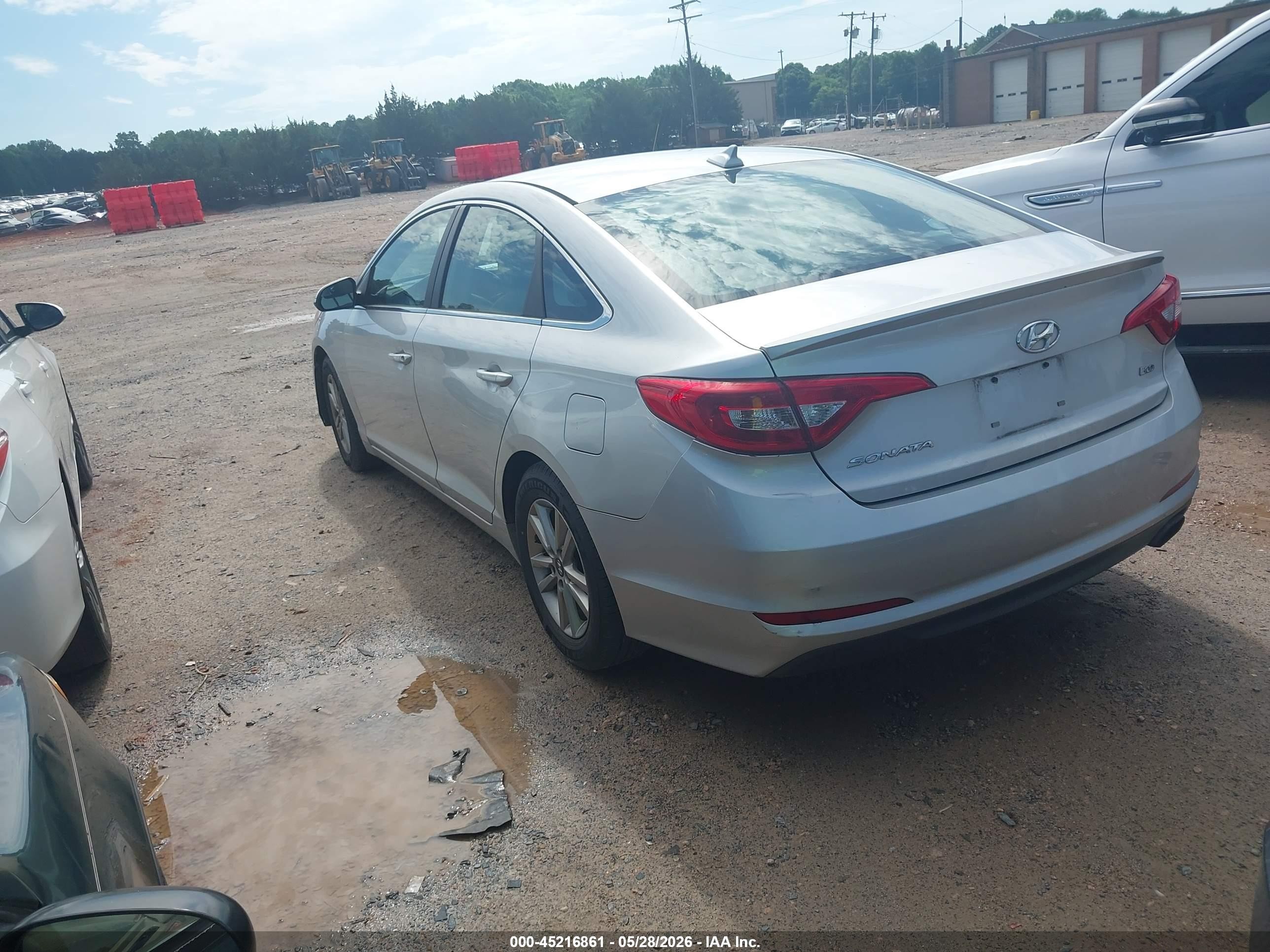 2015 Hyundai Sonata Eco Silver vin: 5NPE24AAXFH127526