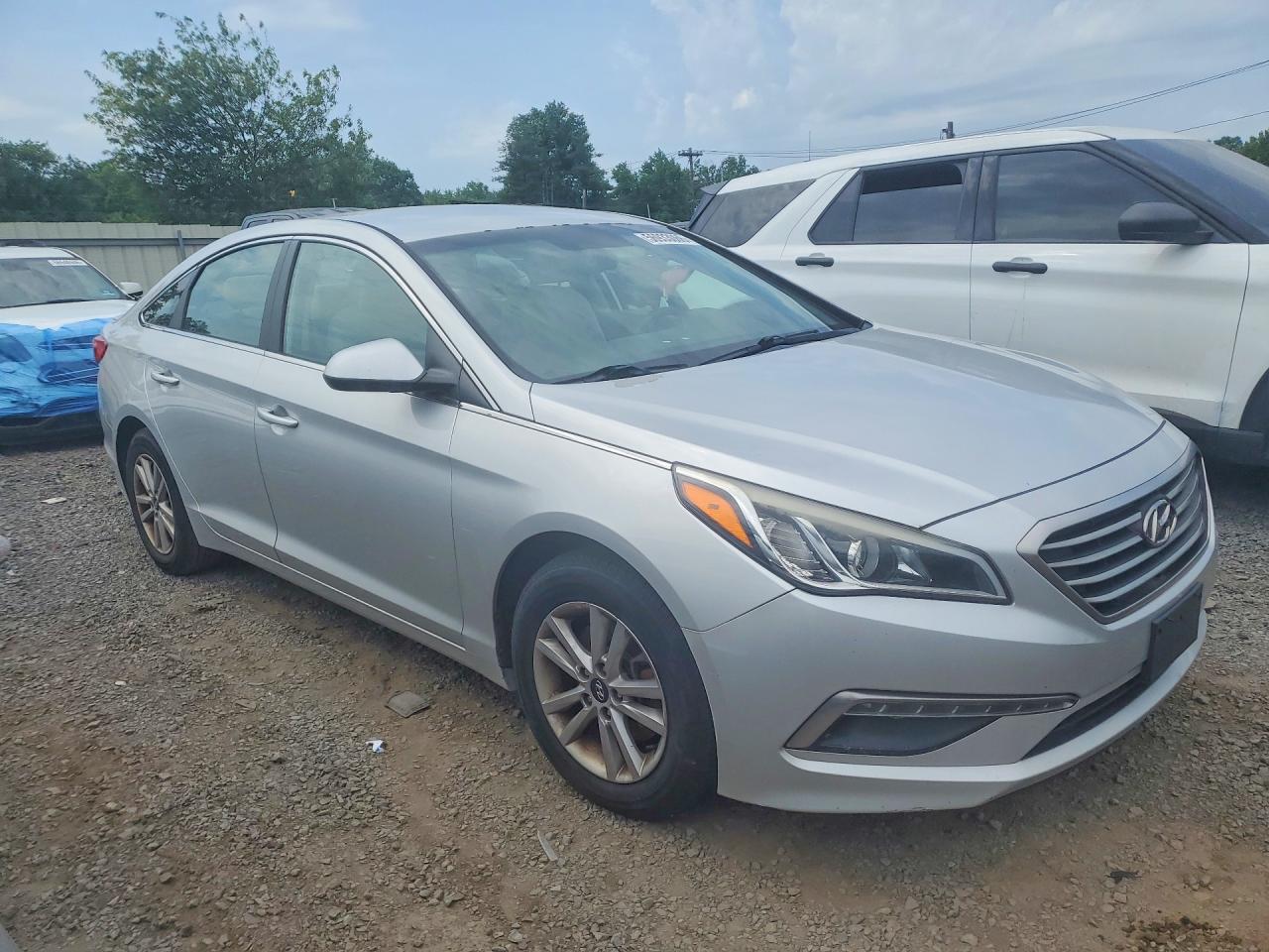 2015 Hyundai Sonata Se Серебряный vin: 5NPE24AF0FH015779