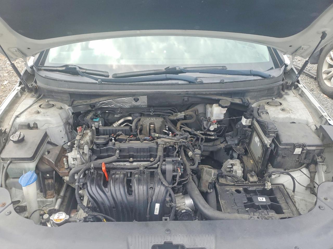 2015 Hyundai Sonata Se Серебряный vin: 5NPE24AF0FH015779