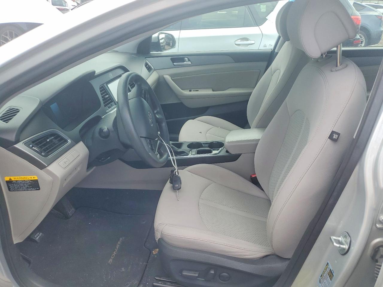 2015 Hyundai Sonata Se Серебряный vin: 5NPE24AF0FH015779