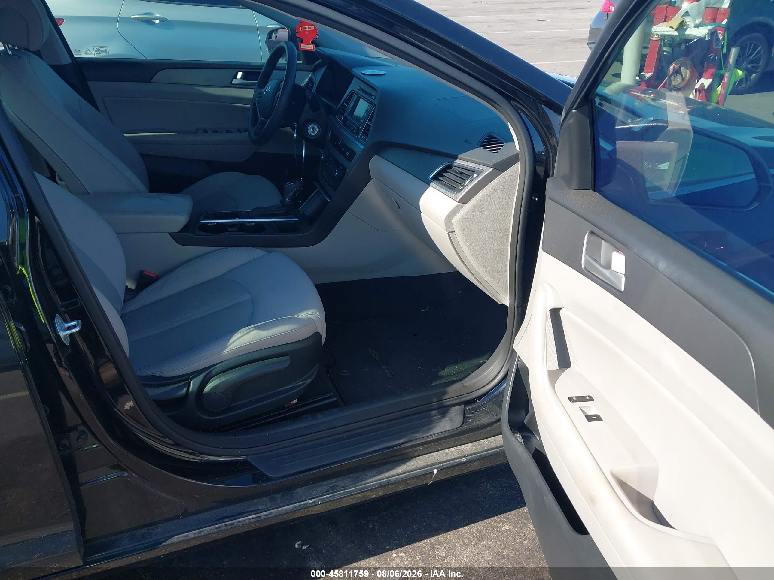 2015 Hyundai Sonata Se Черный vin: 5NPE24AF0FH018441