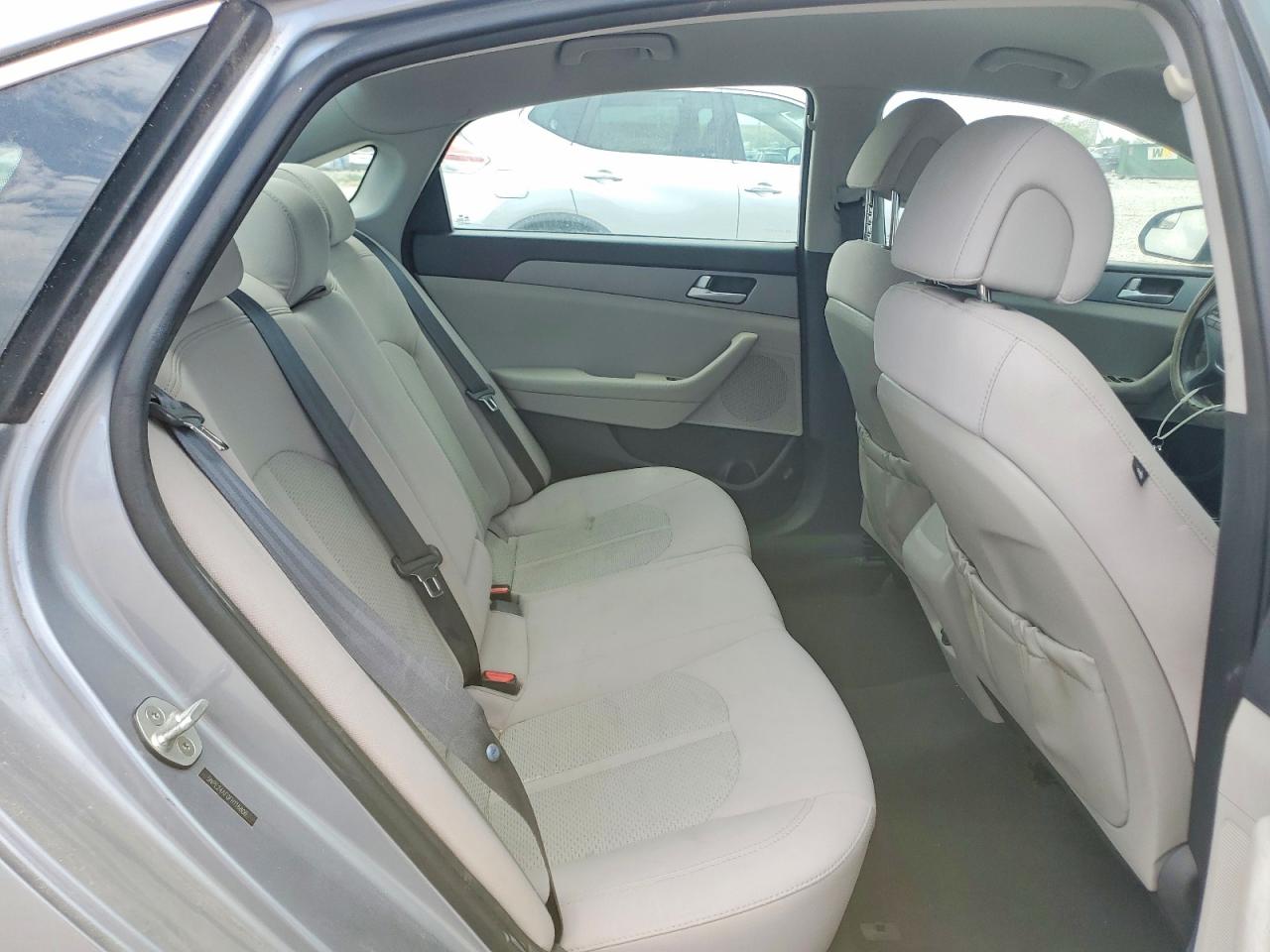 2015 Hyundai Sonata Se Silver vin: 5NPE24AF0FH116806