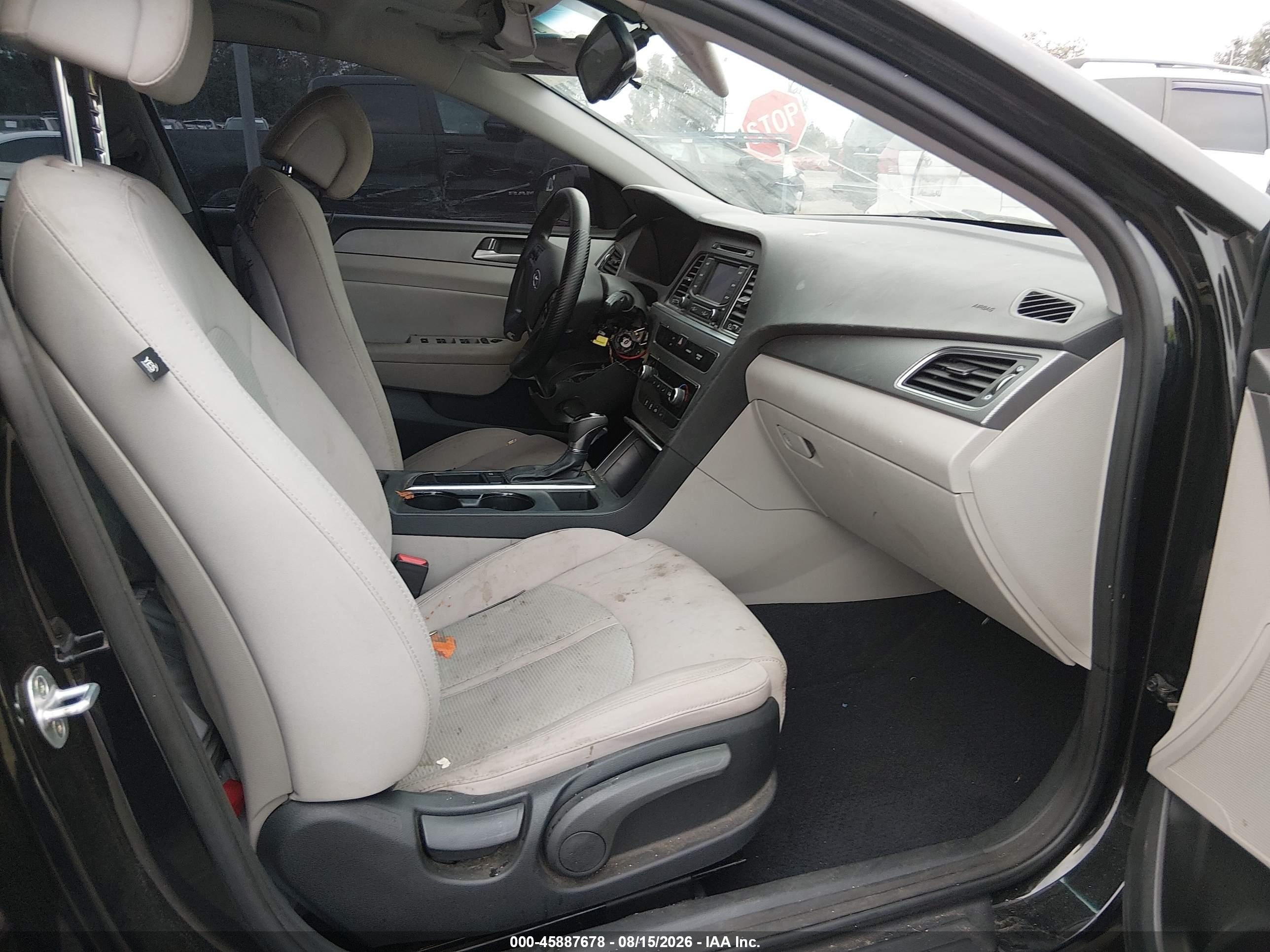 2015 Hyundai Sonata Se Черный vin: 5NPE24AF0FH163057