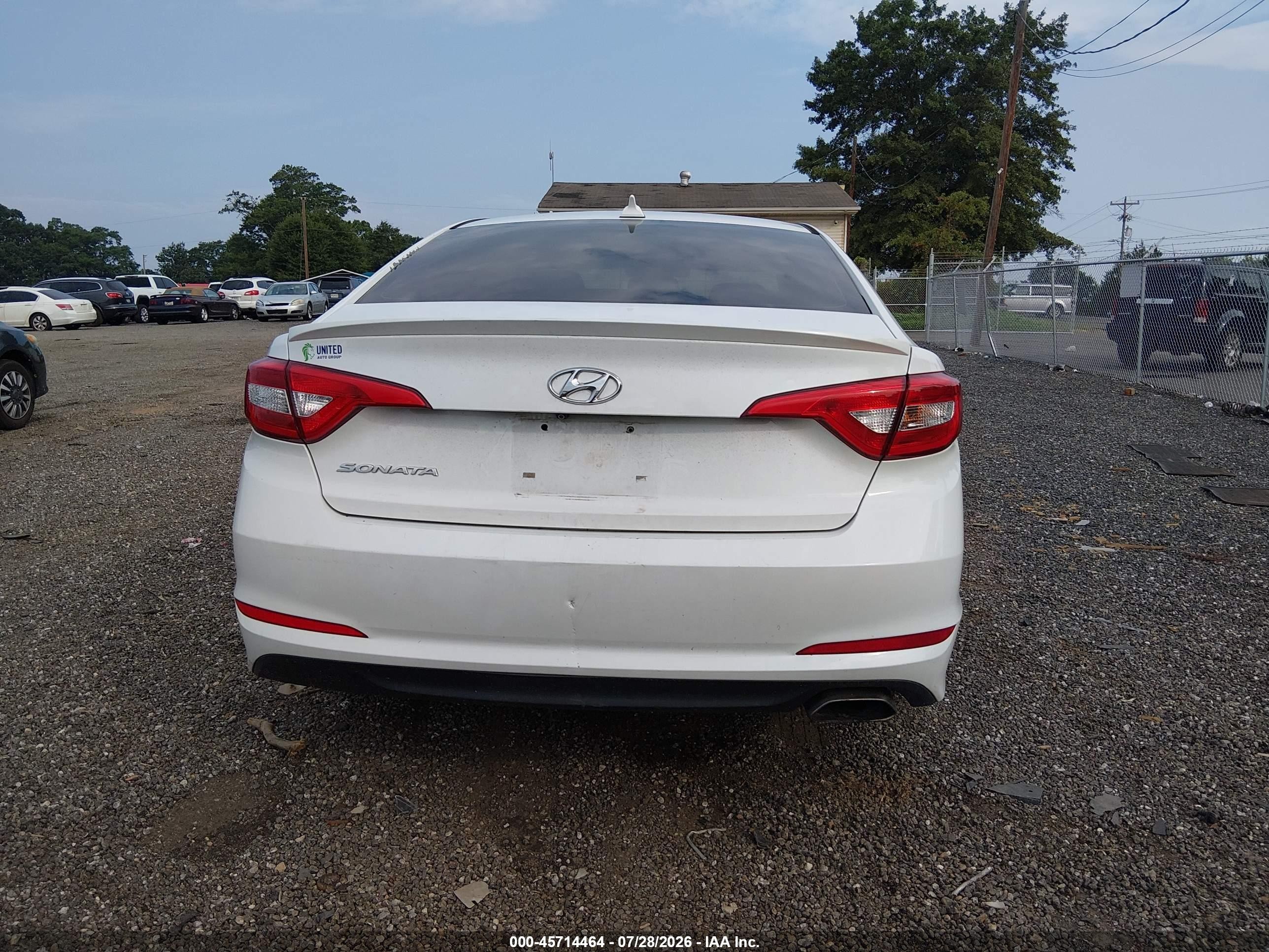 2015 Hyundai Sonata Se White vin: 5NPE24AF0FH167318