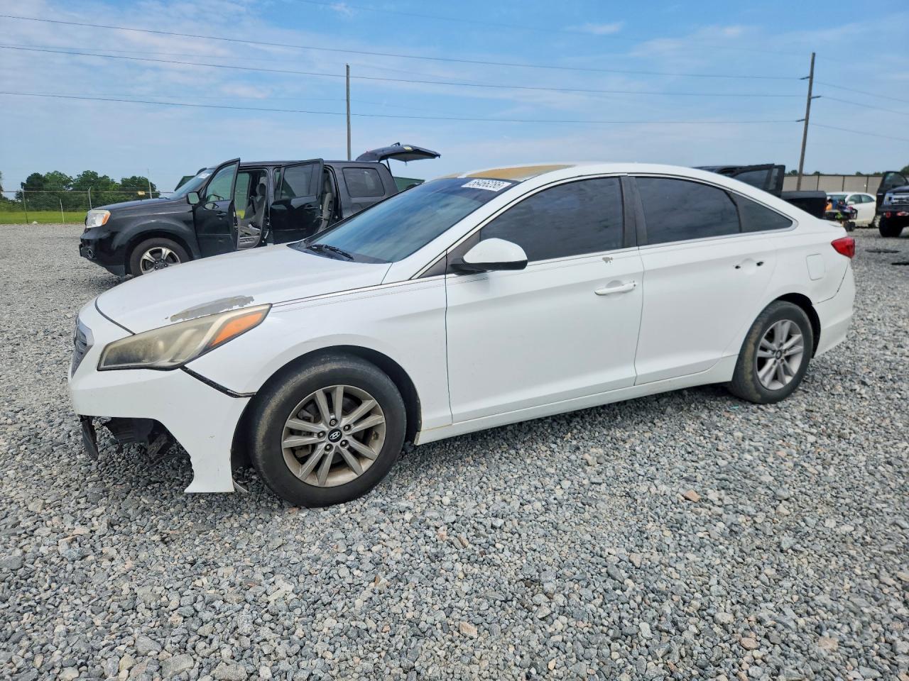 2015 Hyundai Sonata Se White vin: 5NPE24AF0FH168193