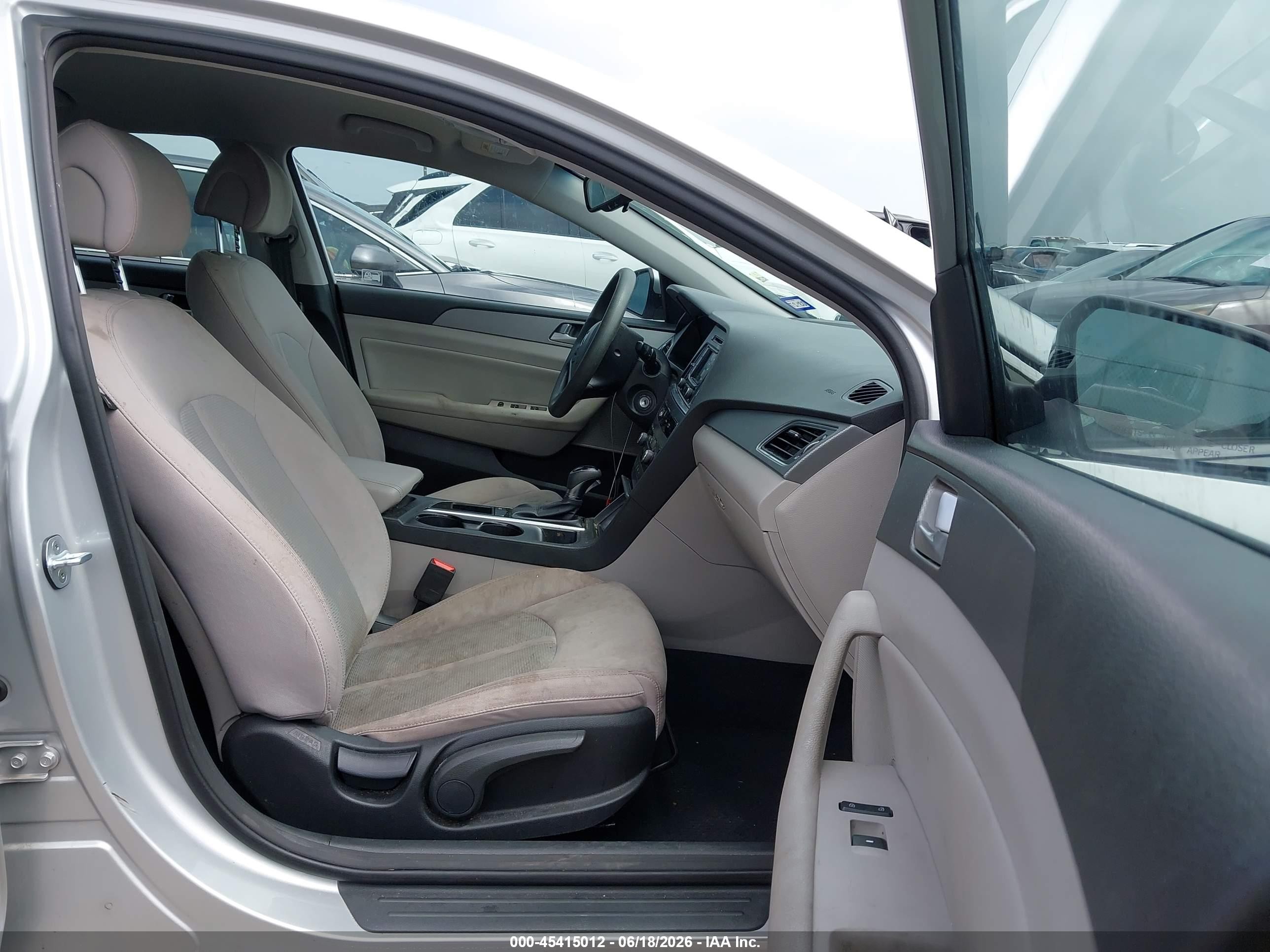 2015 Hyundai Sonata Se Silver vin: 5NPE24AF0FH200589