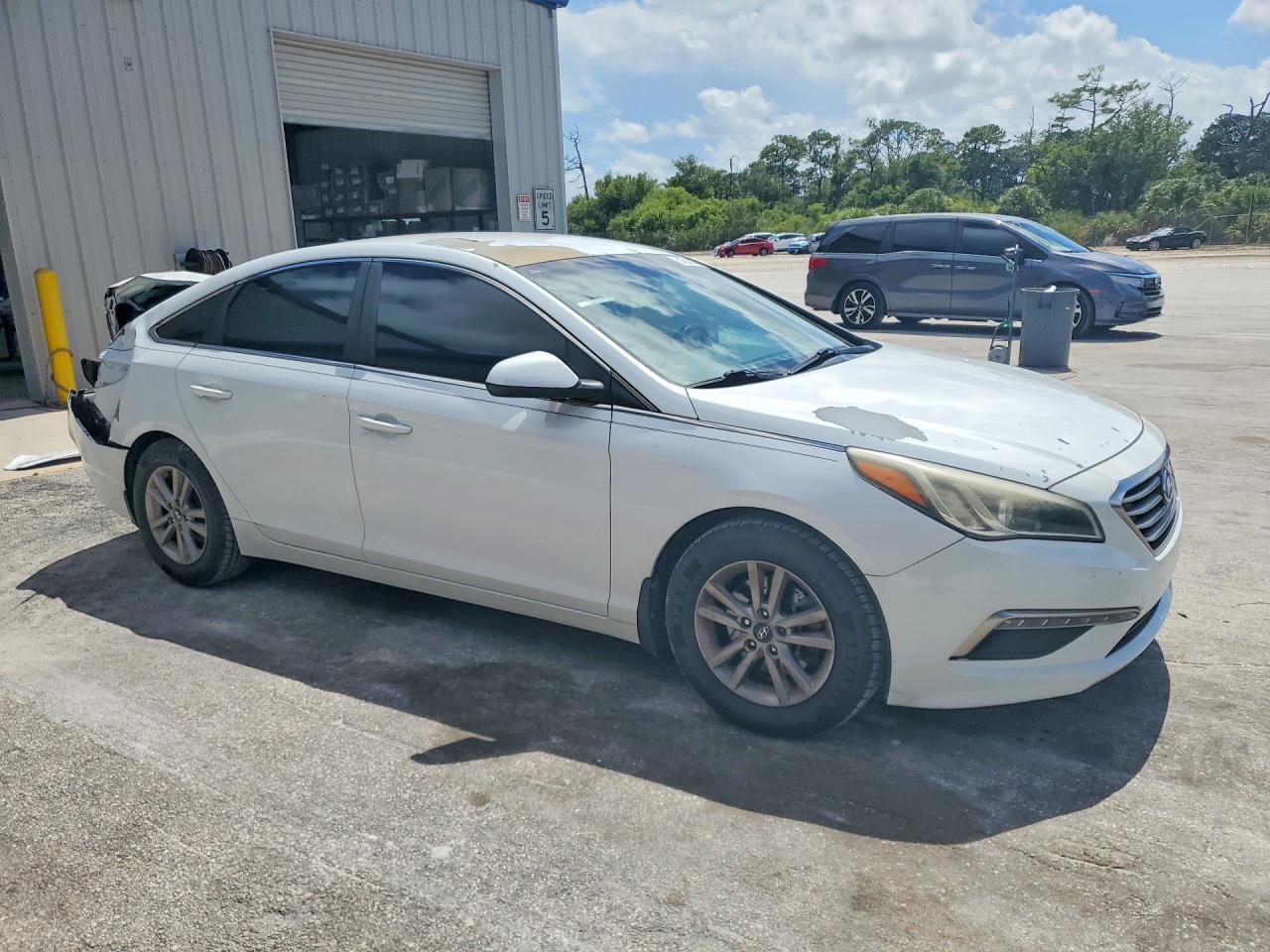 2015 Hyundai Sonata Se White vin: 5NPE24AF0FH202147