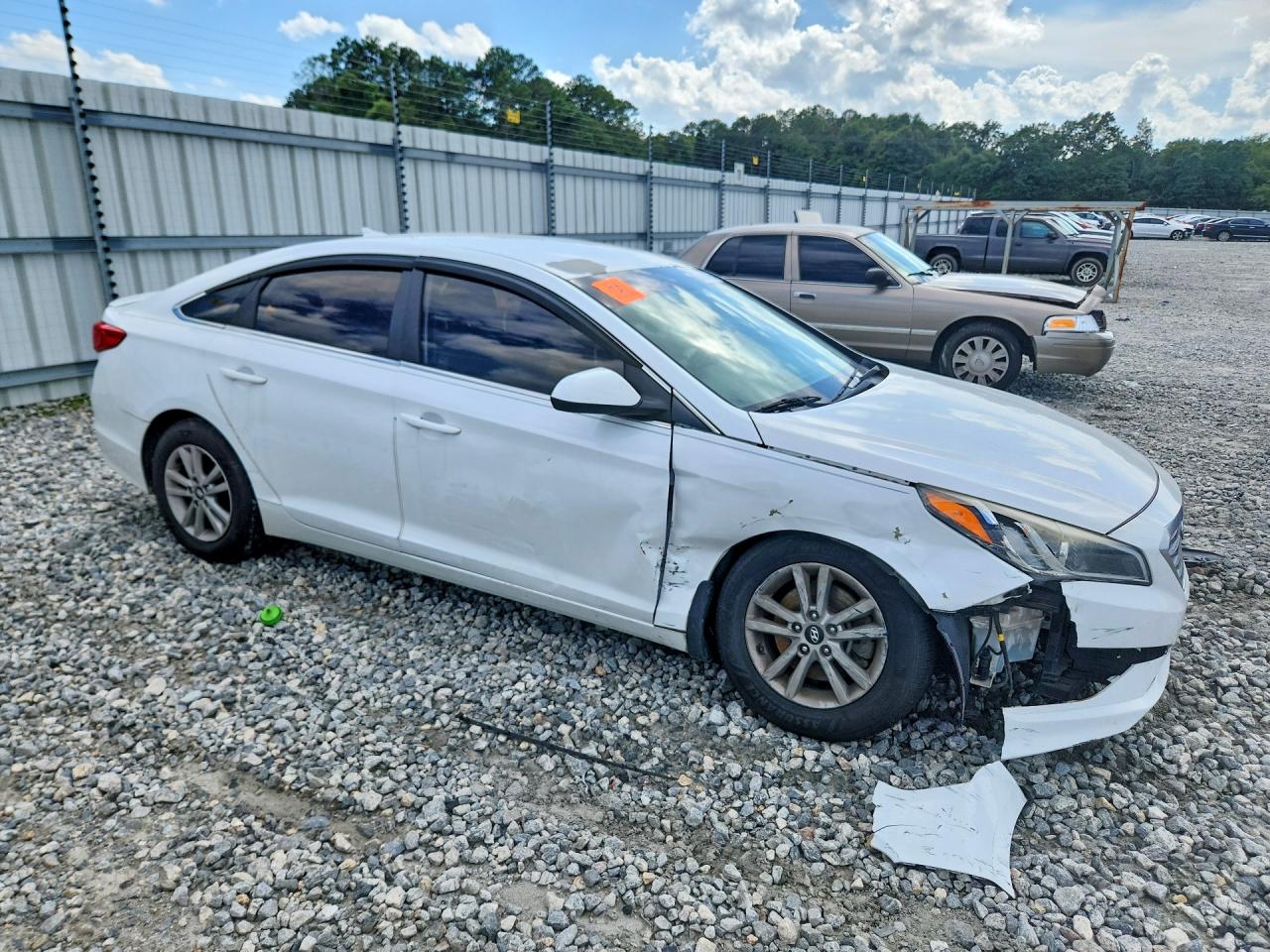 2015 Hyundai Sonata Se White vin: 5NPE24AF0FH202360