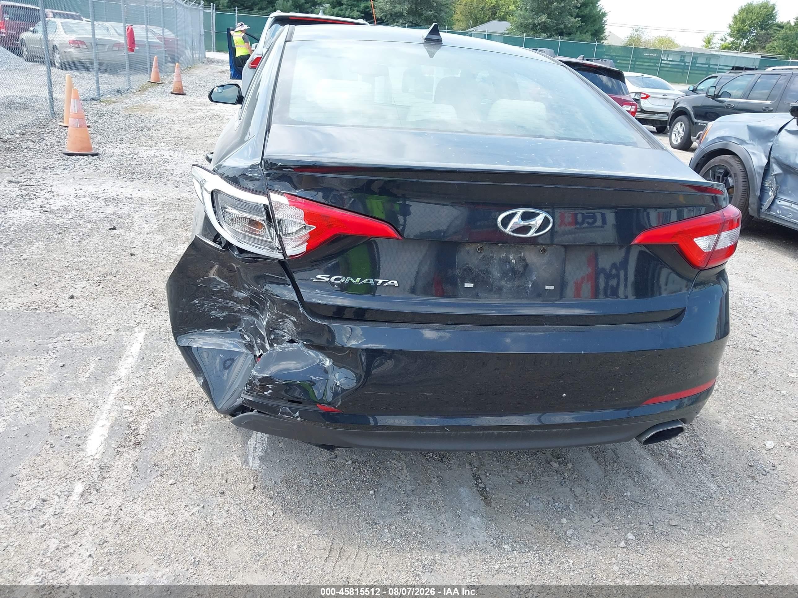 2015 Hyundai Sonata Se Black vin: 5NPE24AF0FH222320