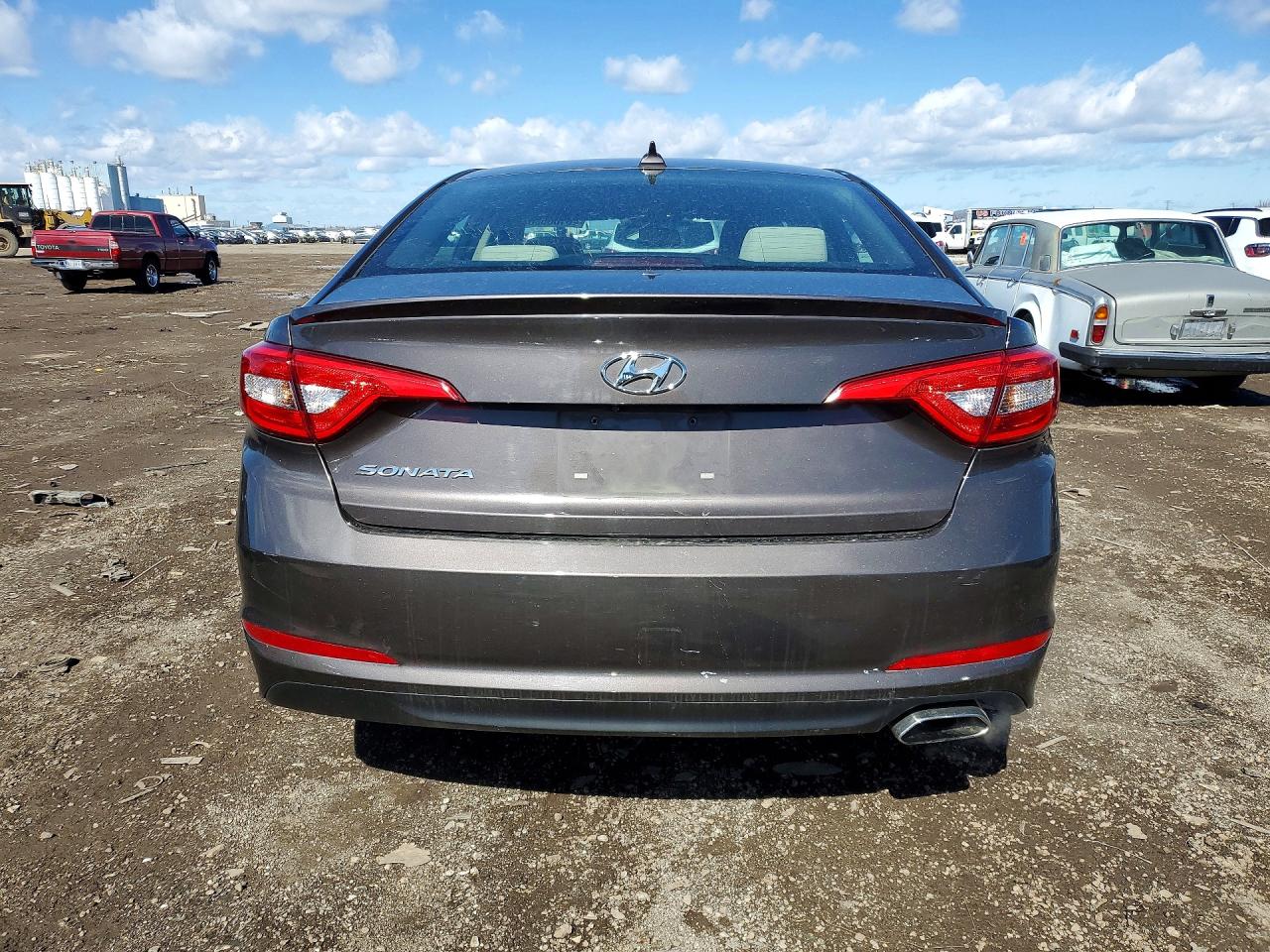 2015 Hyundai Sonata Se Charcoal vin: 5NPE24AF0FH222379
