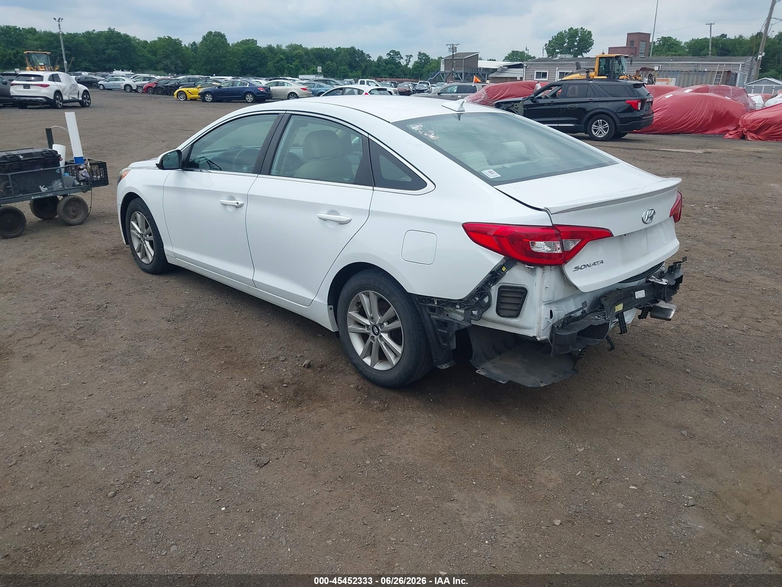2015 Hyundai Sonata Se White vin: 5NPE24AF0FH231258