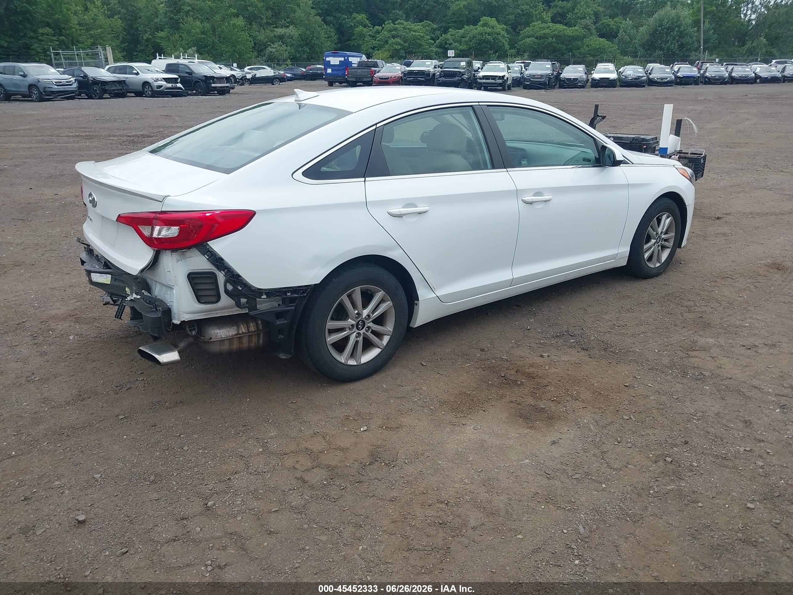 2015 Hyundai Sonata Se White vin: 5NPE24AF0FH231258