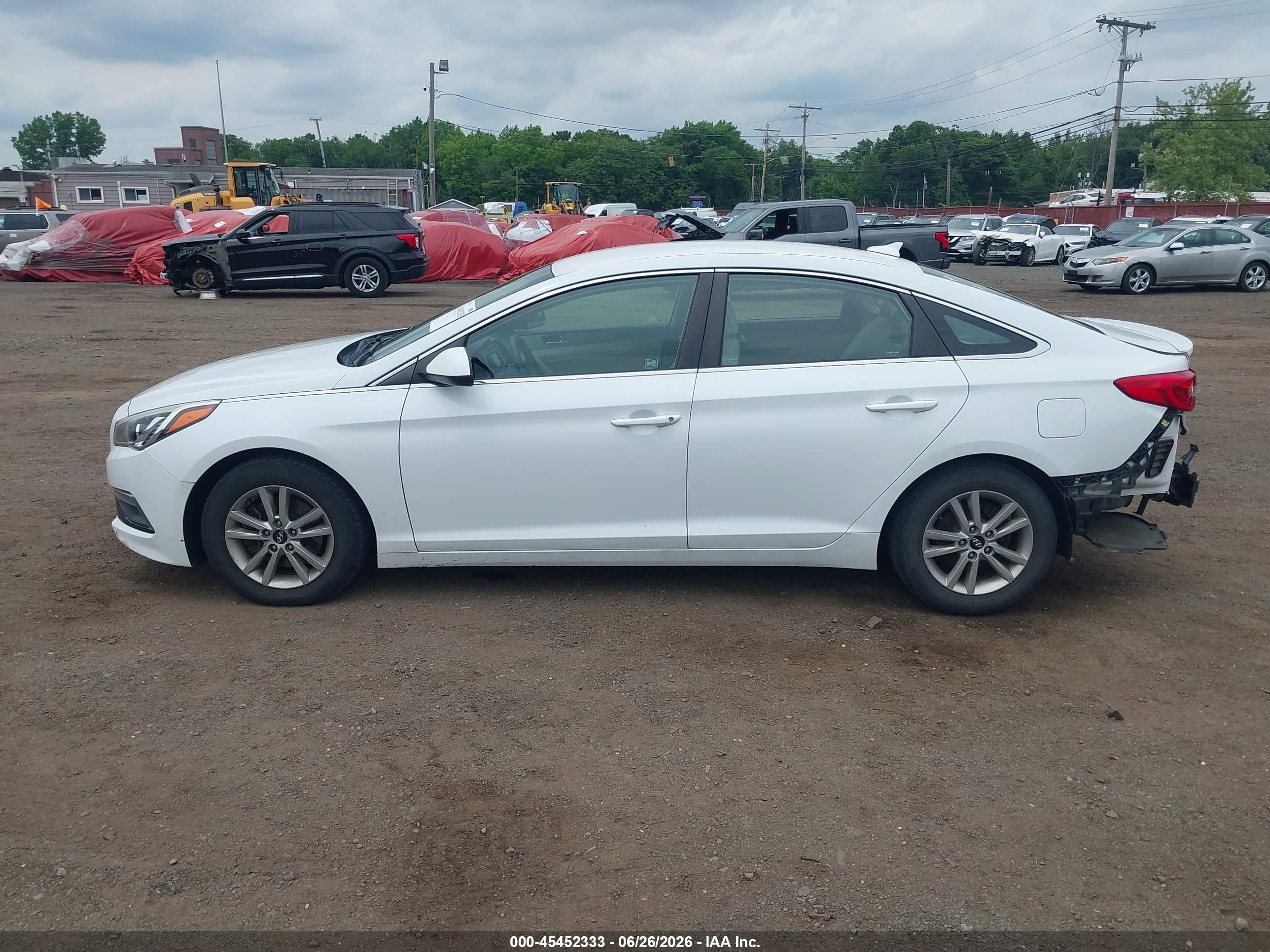 2015 Hyundai Sonata Se White vin: 5NPE24AF0FH231258