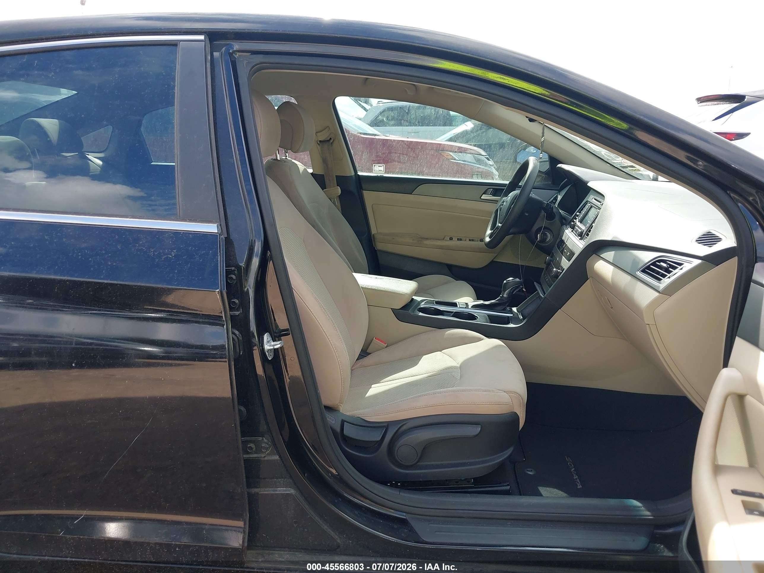 2015 Hyundai Sonata Se Черный vin: 5NPE24AF0FH240381