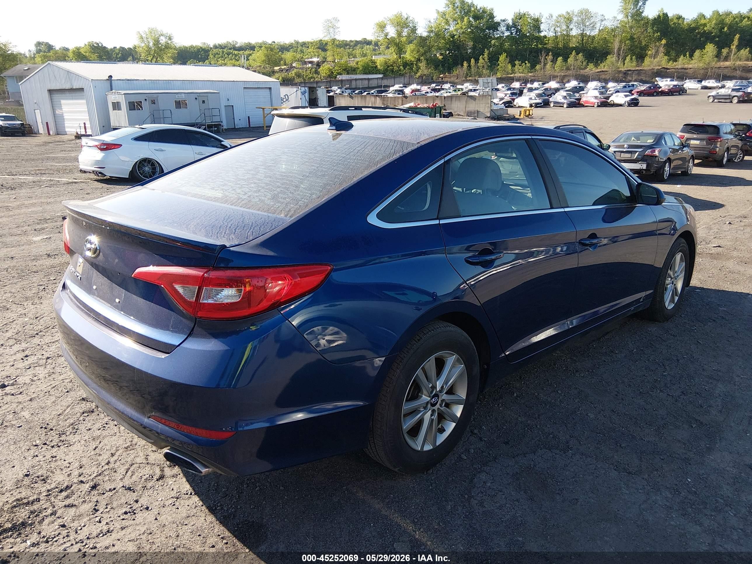 2015 Hyundai Sonata Se Синий vin: 5NPE24AF0FH248156