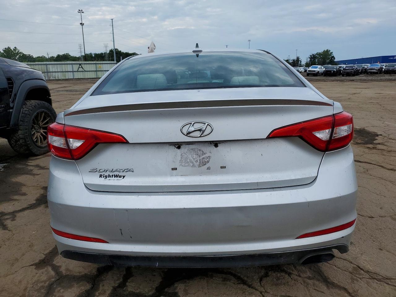 2017 Hyundai Sonata Se Silver vin: 5NPE24AF0HH545818