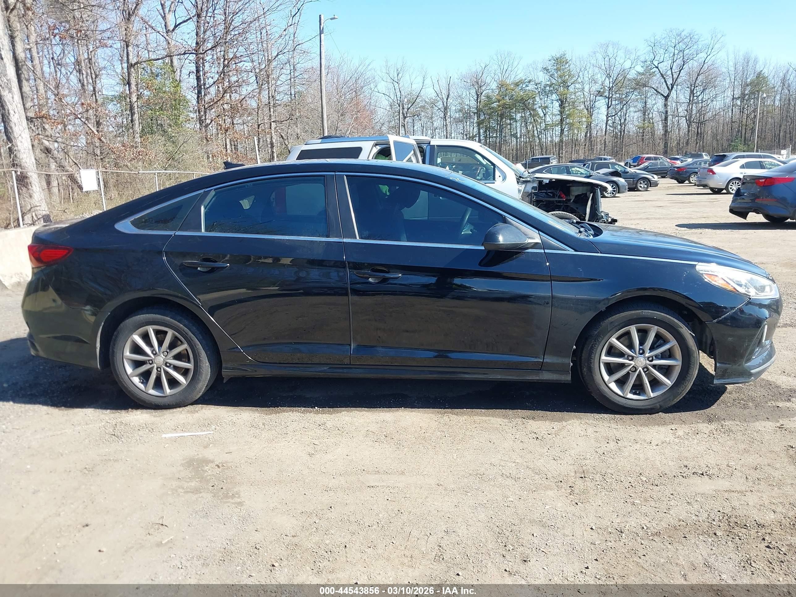 2018 Hyundai Sonata Se Black vin: 5NPE24AF0JH644368