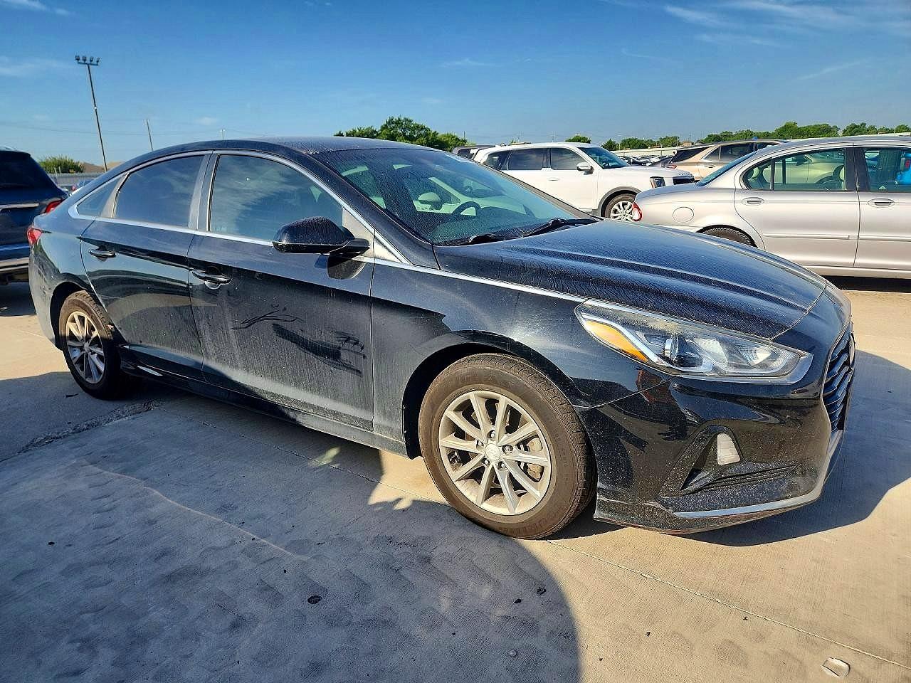 2019 Hyundai Sonata Se Black vin: 5NPE24AF0KH740499