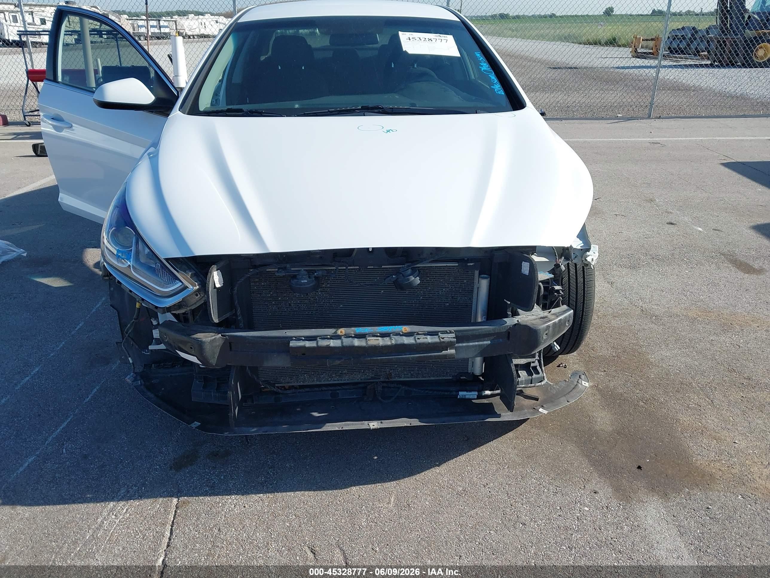 2019 Hyundai Sonata Se White vin: 5NPE24AF0KH754824