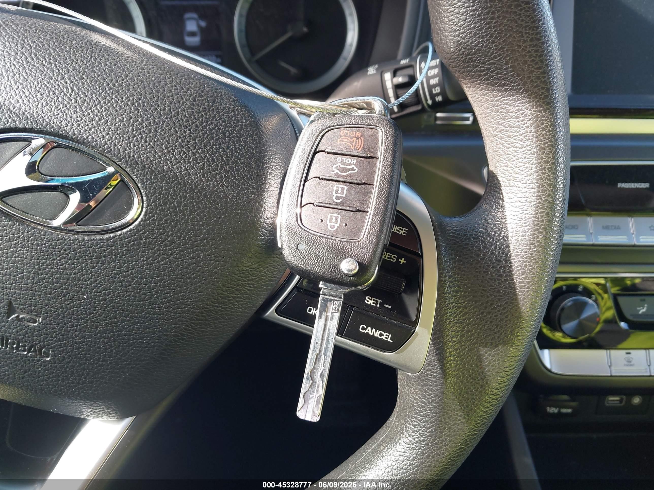 2019 Hyundai Sonata Se White vin: 5NPE24AF0KH754824