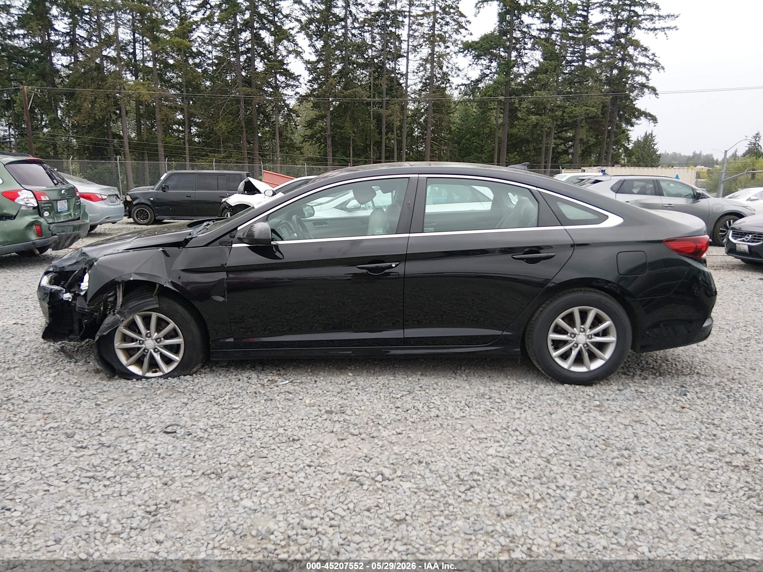 2019 Hyundai Sonata Se Black vin: 5NPE24AF0KH766293