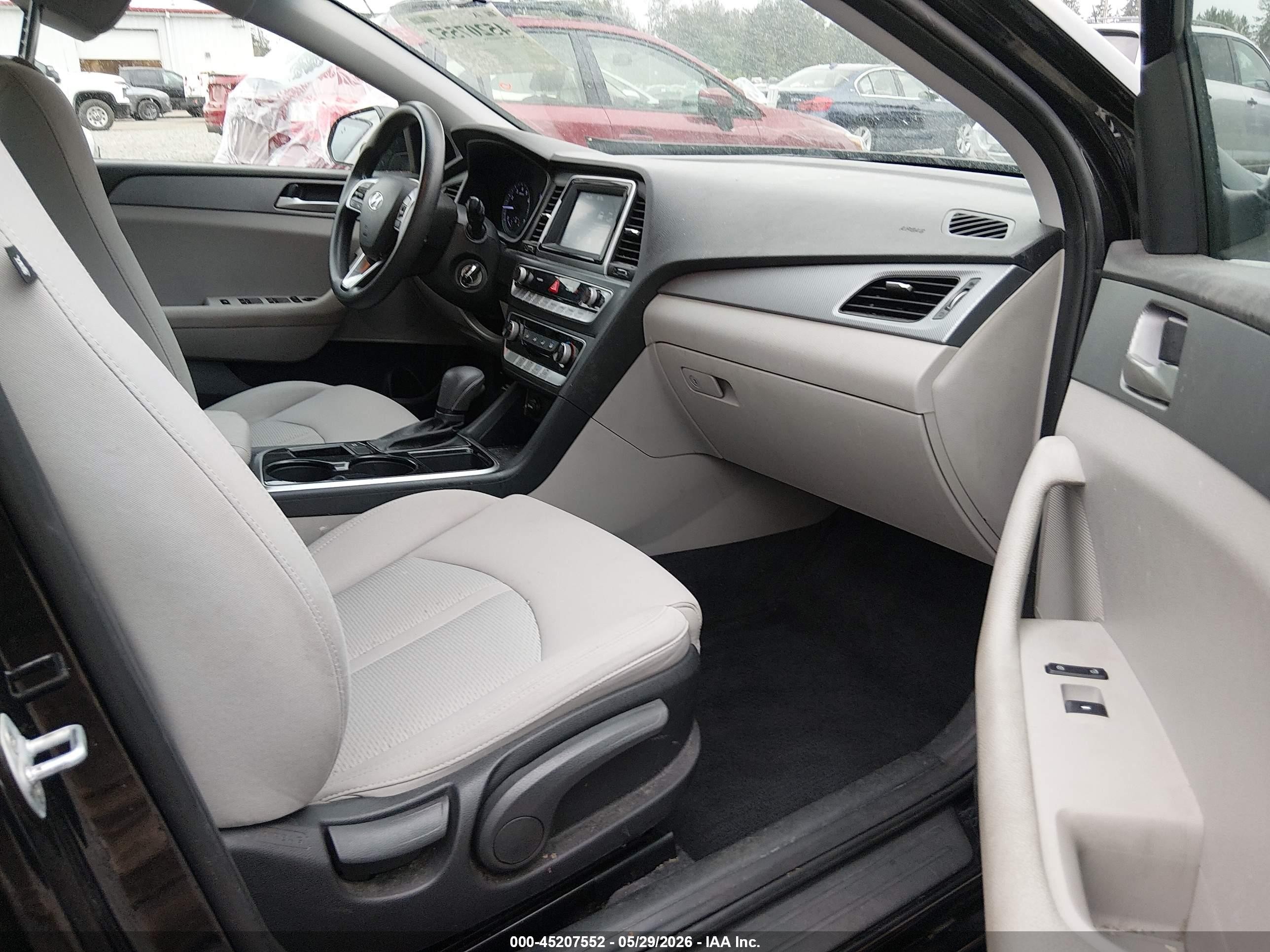 2019 Hyundai Sonata Se Black vin: 5NPE24AF0KH766293