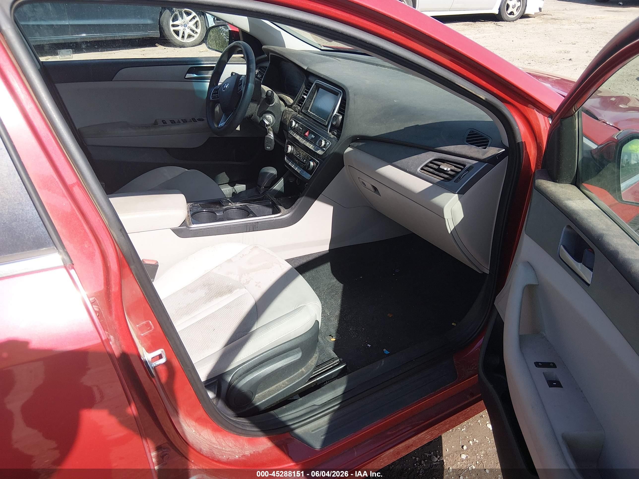 2019 Hyundai Sonata Se Красный vin: 5NPE24AF0KH792103