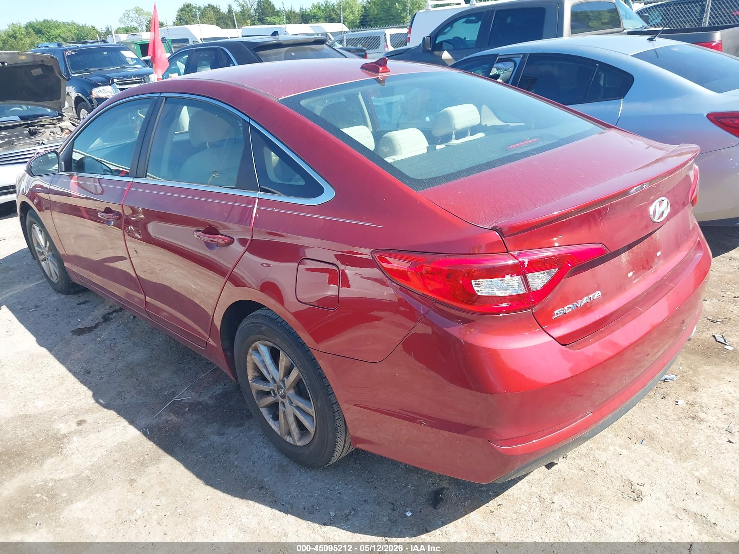 2015 Hyundai Sonata Se Burgundy vin: 5NPE24AF1FH014303