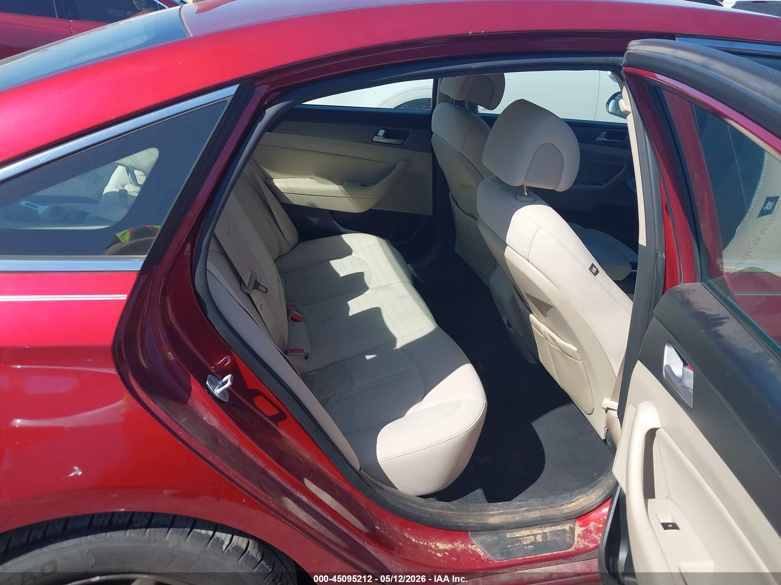 2015 Hyundai Sonata Se Burgundy vin: 5NPE24AF1FH014303