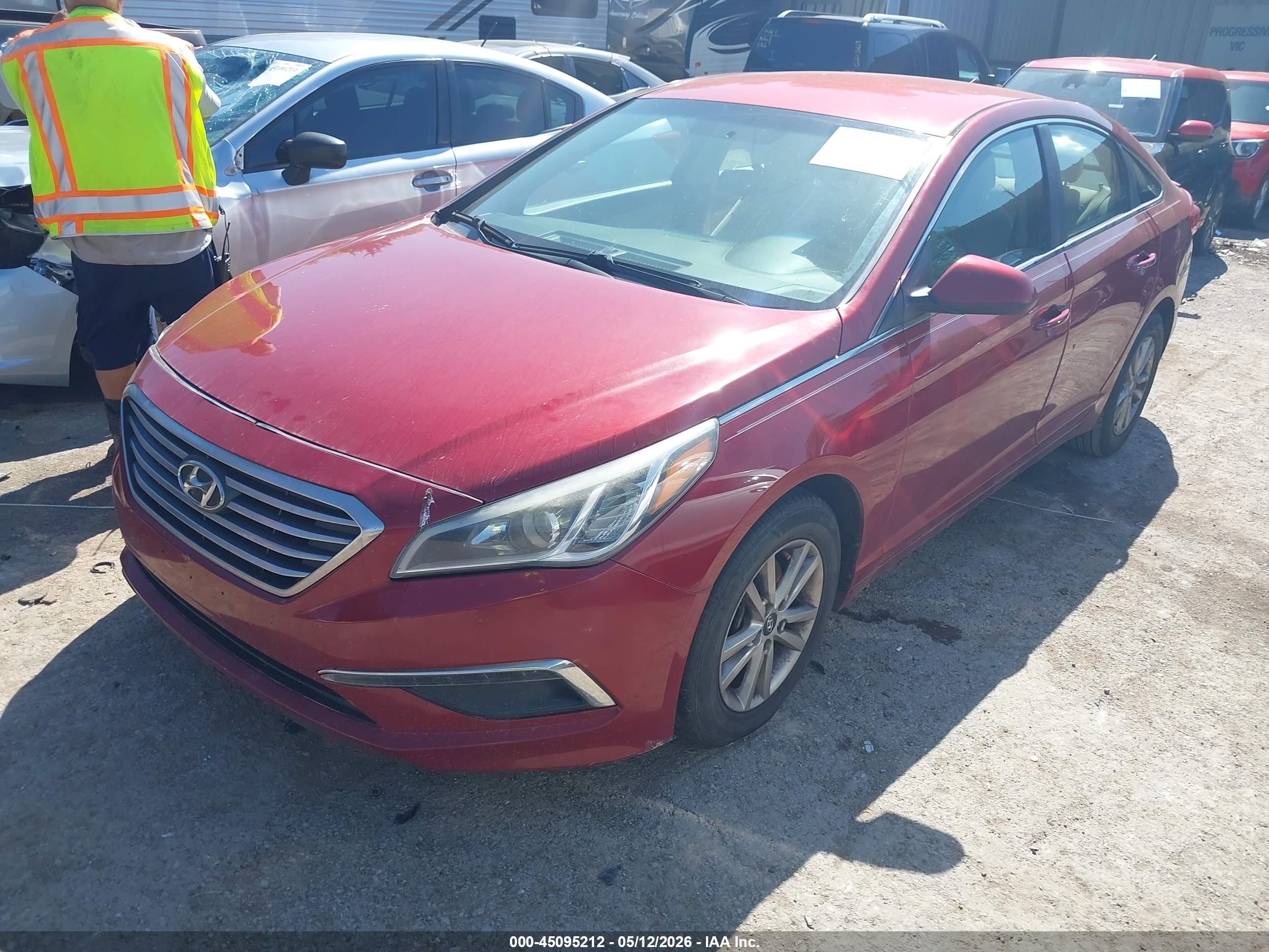 2015 Hyundai Sonata Se Burgundy vin: 5NPE24AF1FH014303