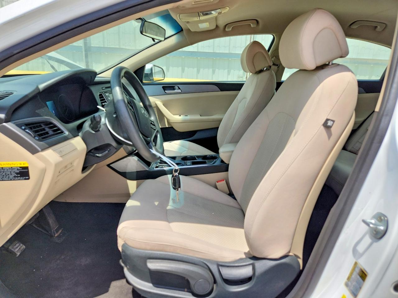 2015 Hyundai Sonata Se White vin: 5NPE24AF1FH016584